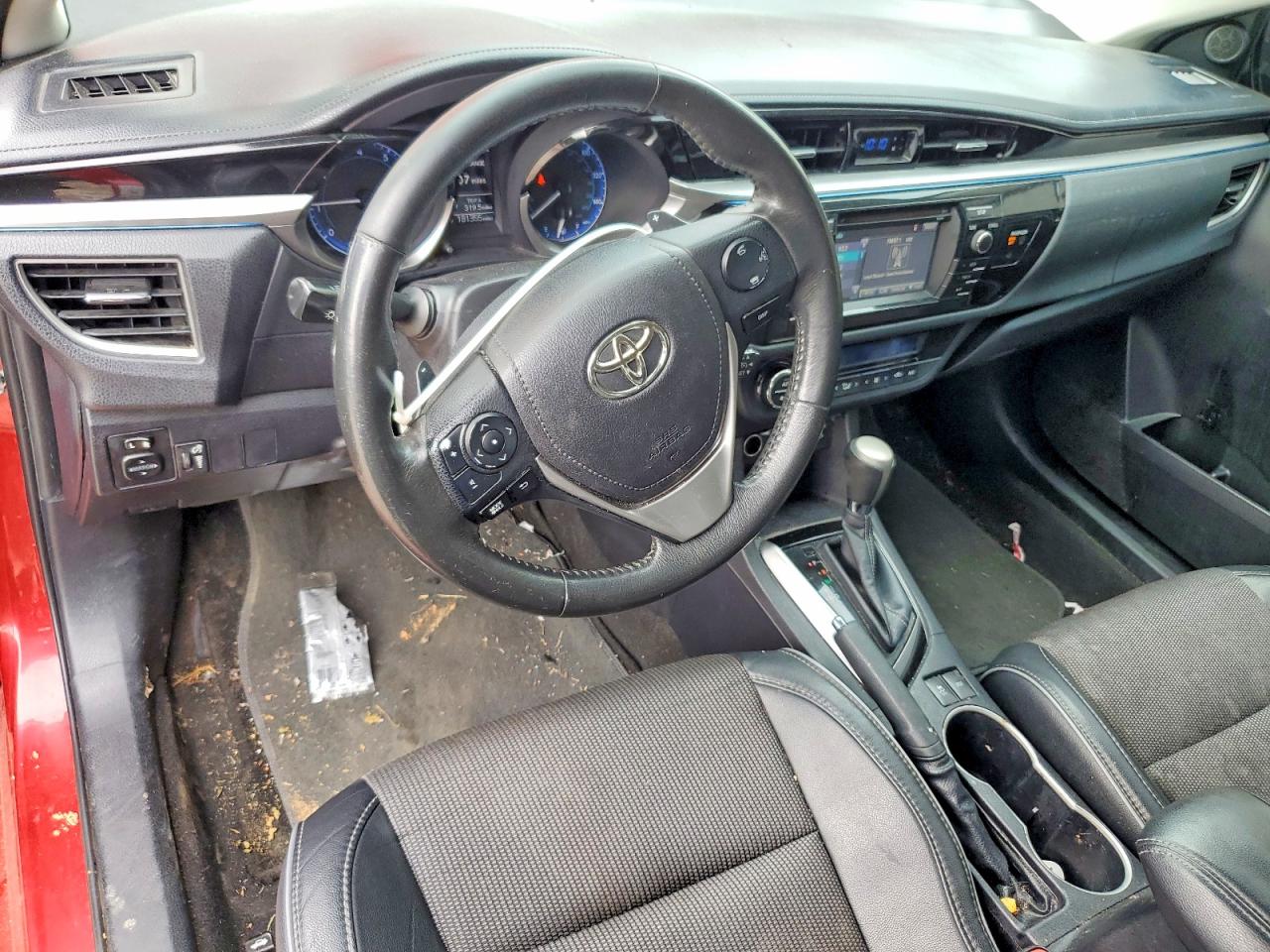 2015 Toyota Corolla S Plus Red vin: 2T1BURHEXFC357377