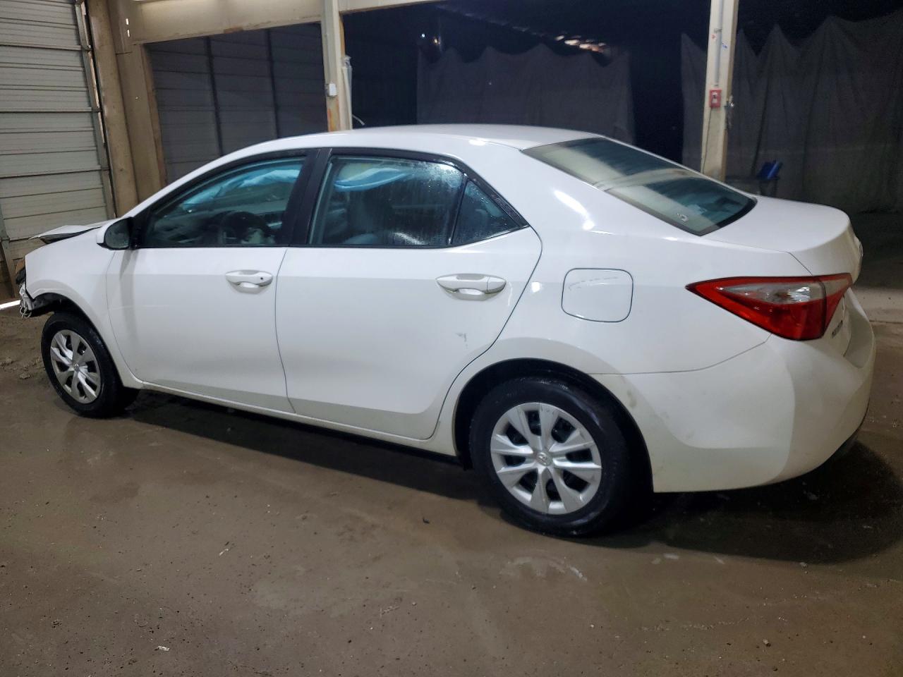 2015 Toyota Corolla L White vin: 2T1BURHEXFC364619