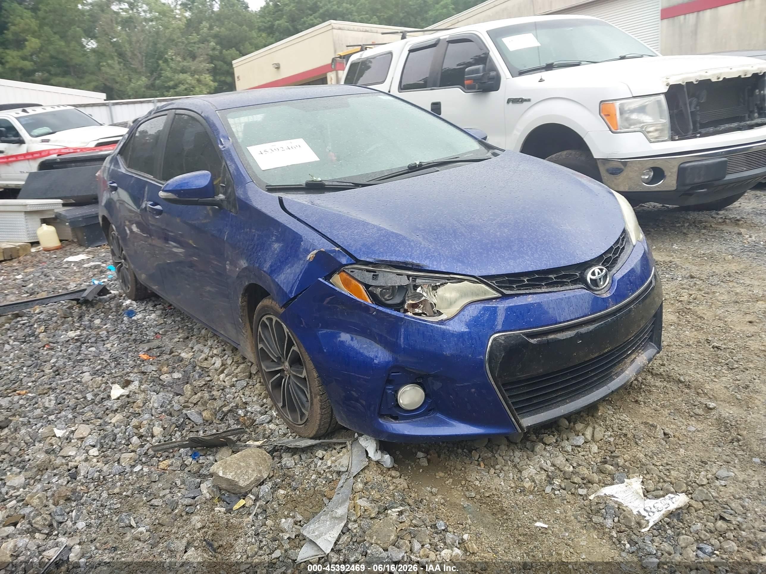 2015 Toyota Corolla S Plus Blue vin: 2T1BURHEXFC367696