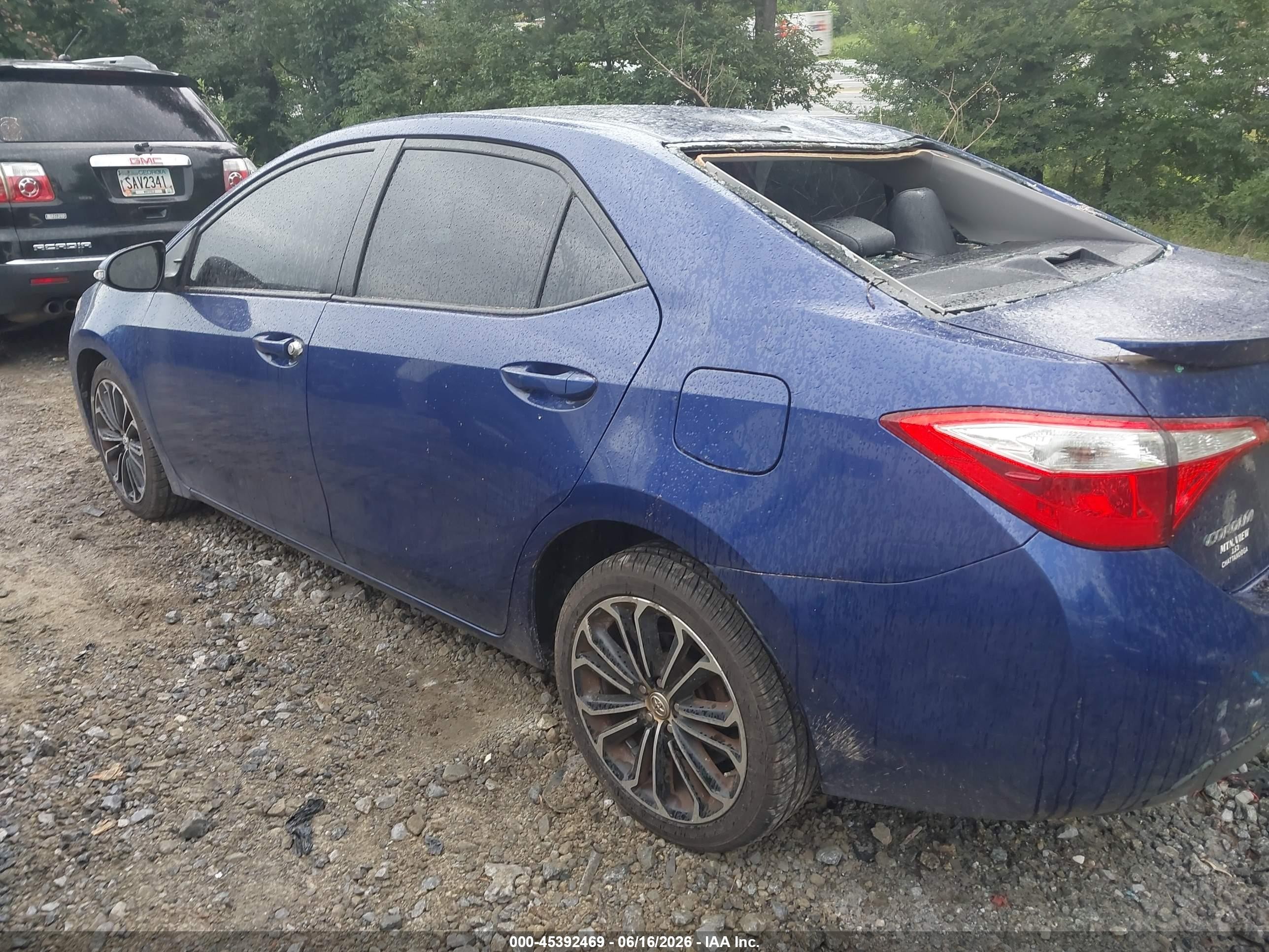 2015 Toyota Corolla S Plus Blue vin: 2T1BURHEXFC367696