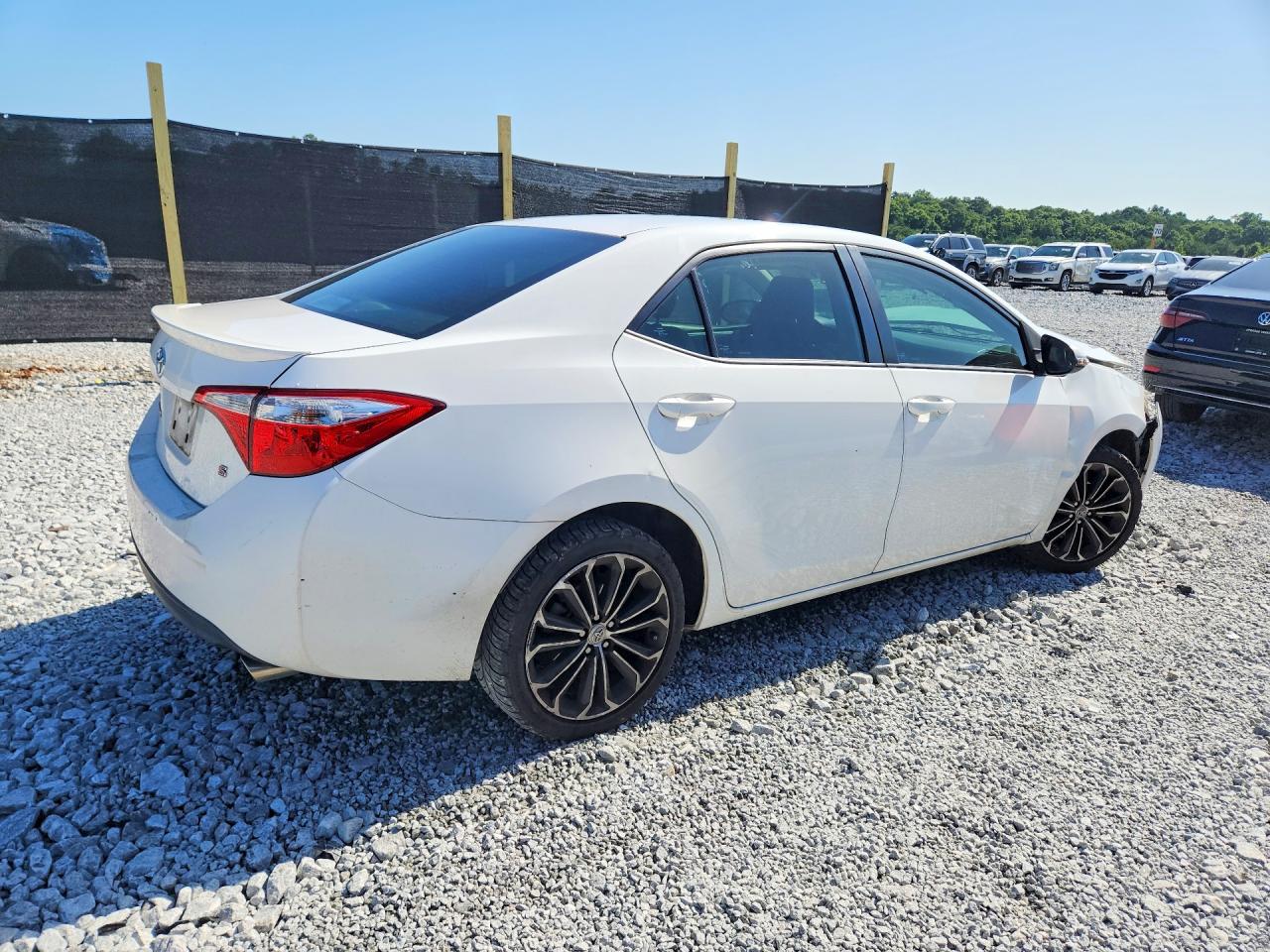 2015 Toyota Corolla S Plus White vin: 2T1BURHEXFC369934