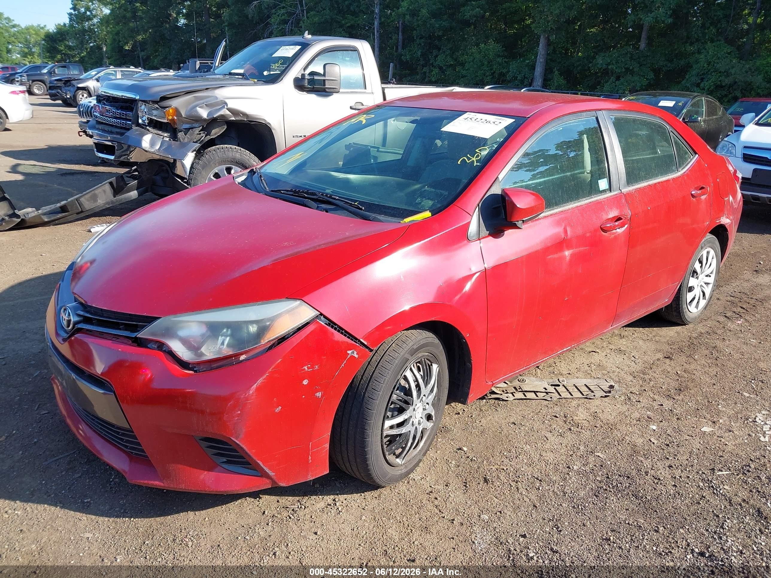 2015 Toyota Corolla Le Red vin: 2T1BURHEXFC385504