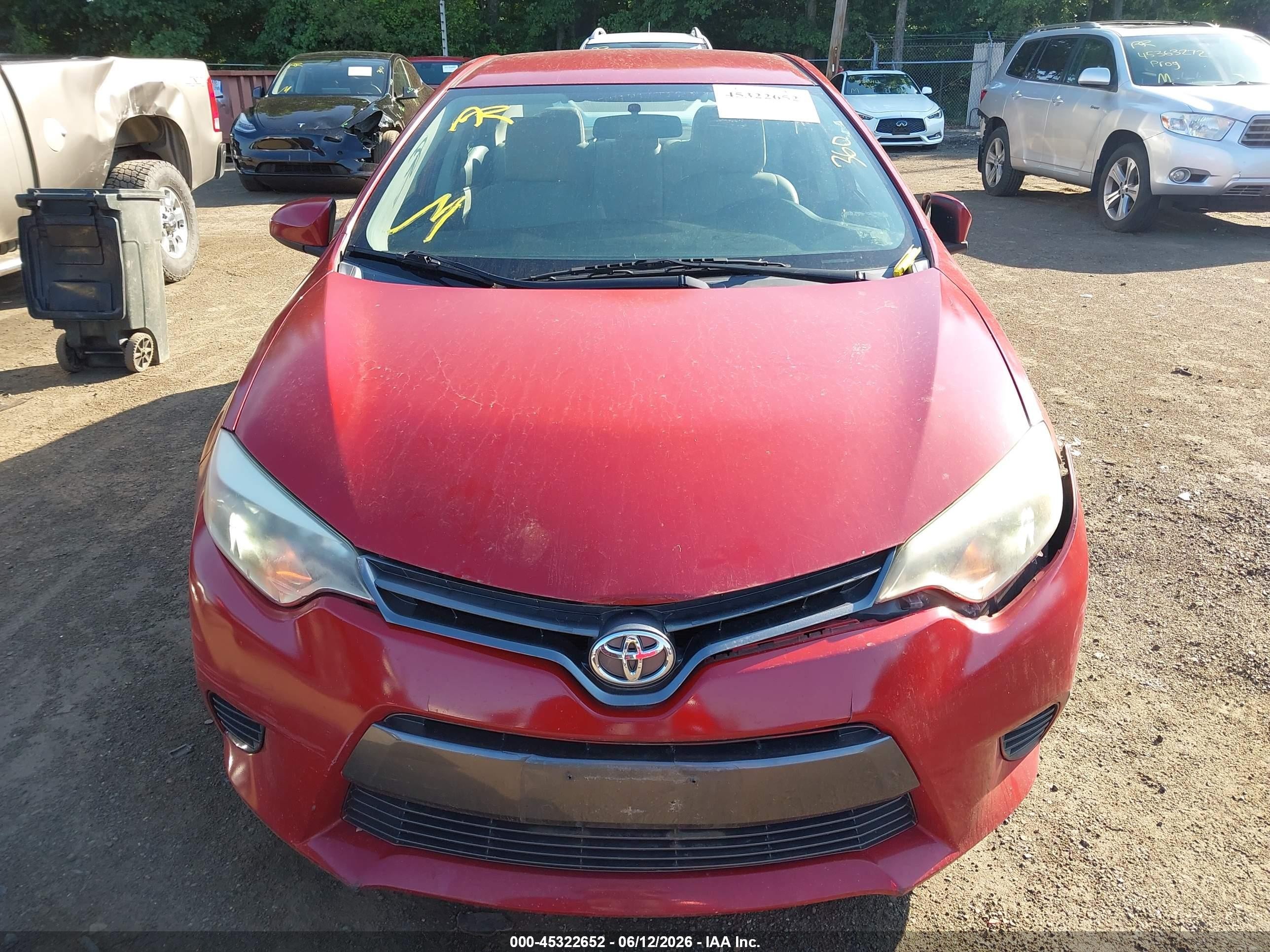 2015 Toyota Corolla Le Red vin: 2T1BURHEXFC385504