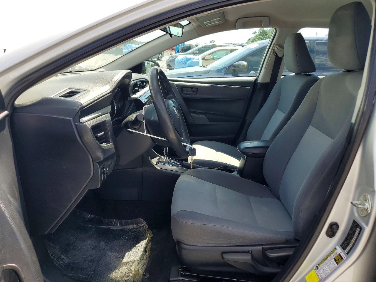 2015 Toyota Corolla L Silver vin: 2T1BURHEXFC390167