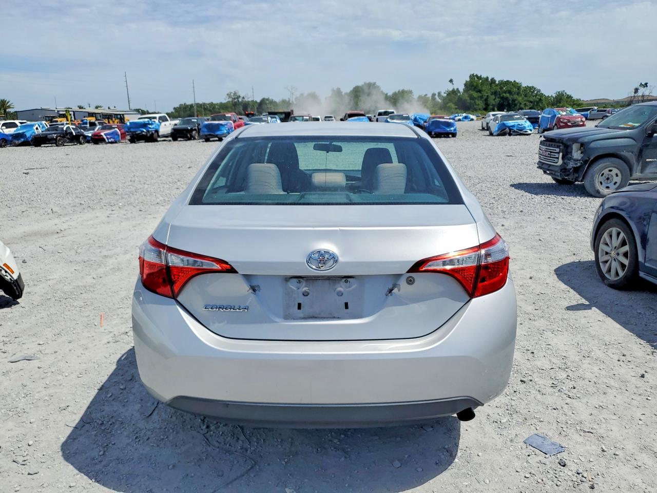 2015 Toyota Corolla L Silver vin: 2T1BURHEXFC390167