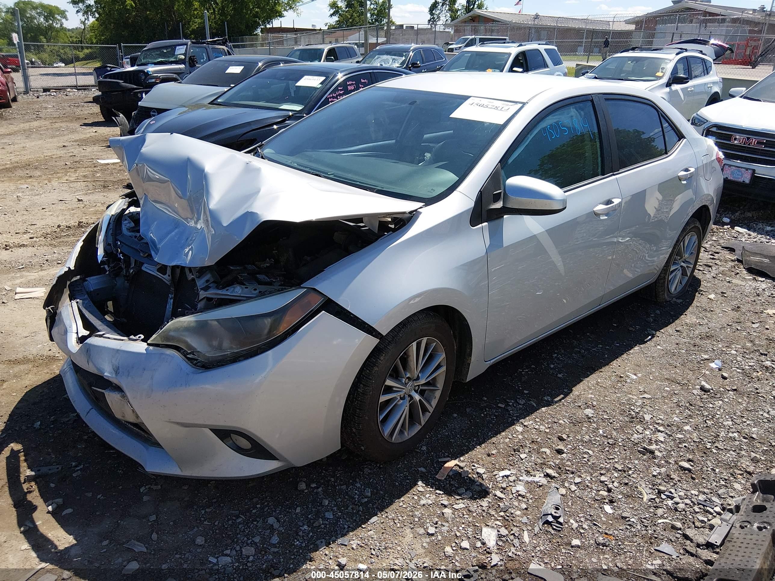 2015 Toyota Corolla Le Plus Silver vin: 2T1BURHEXFC403726