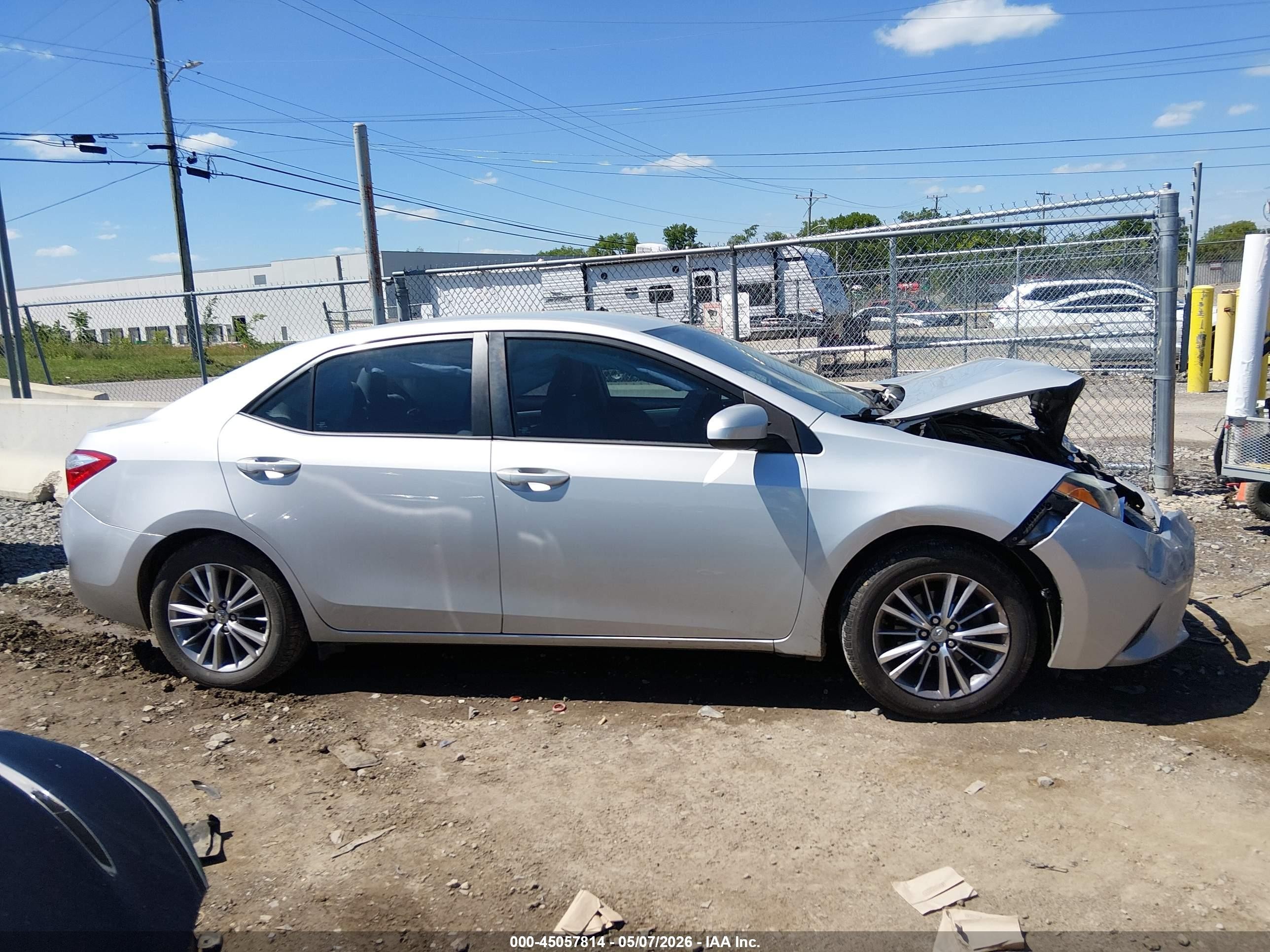 2015 Toyota Corolla Le Plus Silver vin: 2T1BURHEXFC403726
