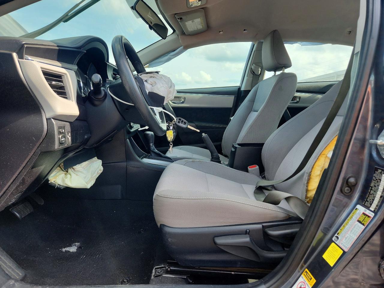 2015 Toyota Corolla Le Gray vin: 2T1BURHEXFC406156