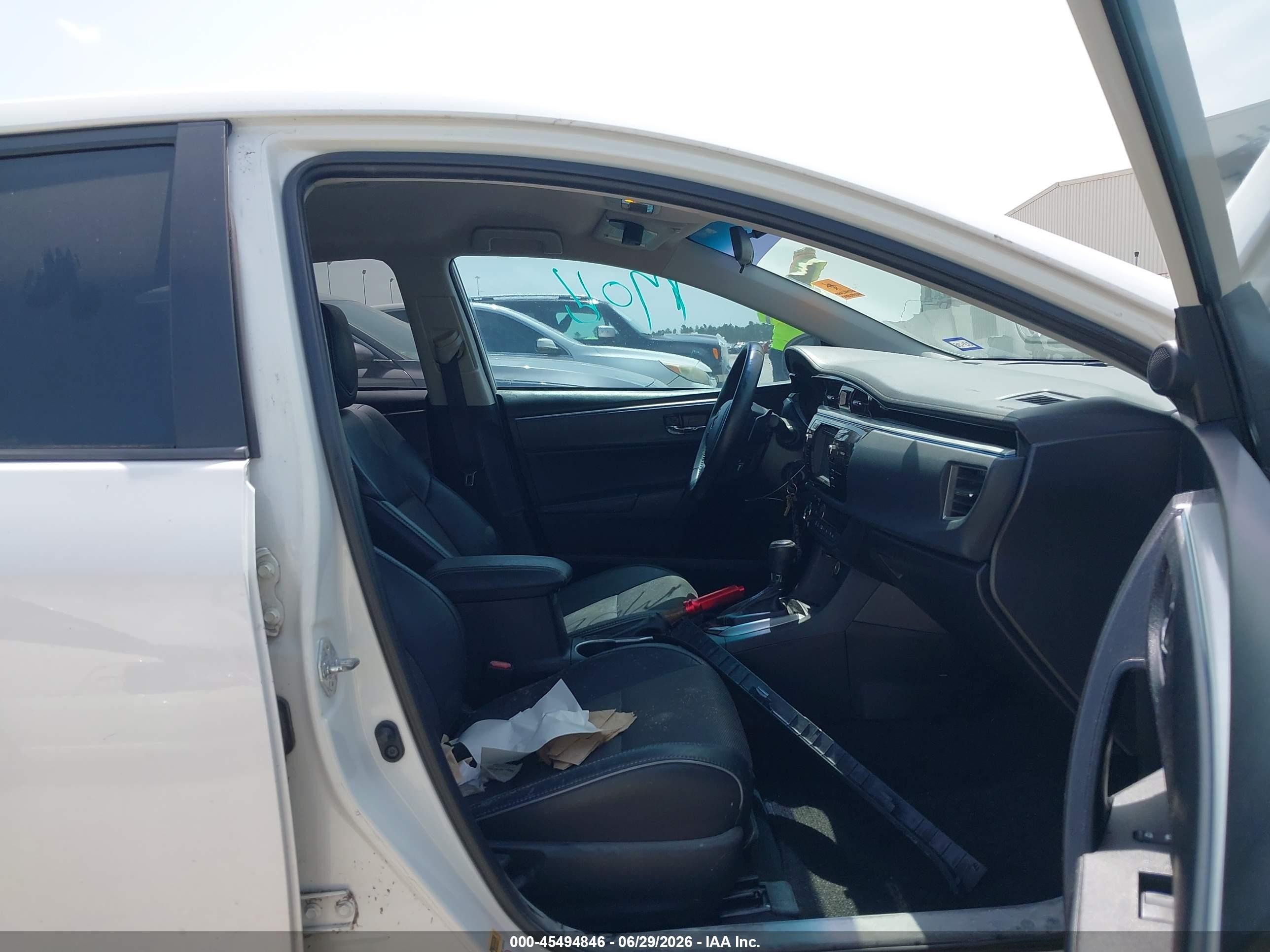 2015 Toyota Corolla S Plus White vin: 2T1BURHEXFC406383