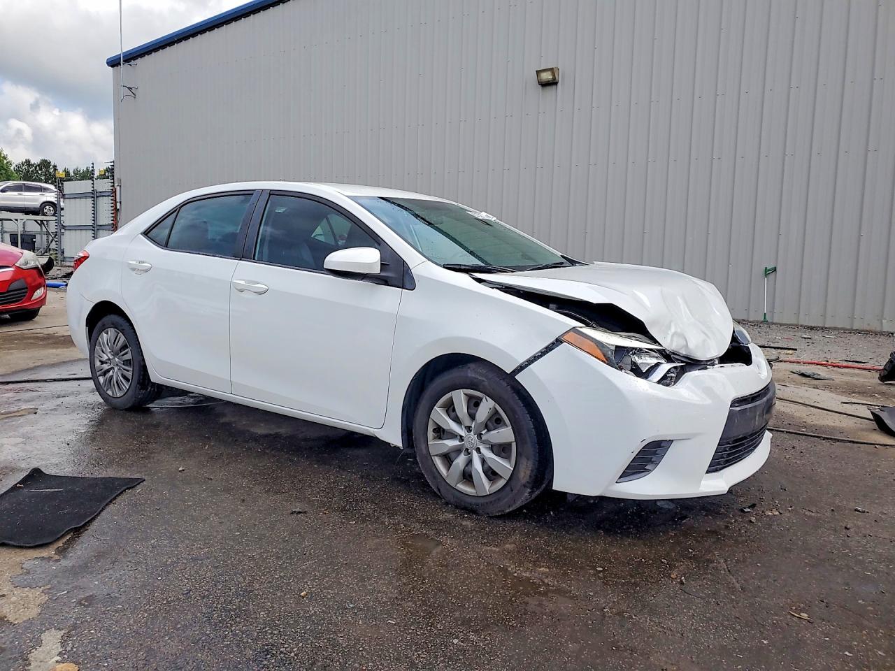 2015 Toyota Corolla Le White vin: 2T1BURHEXFC406657