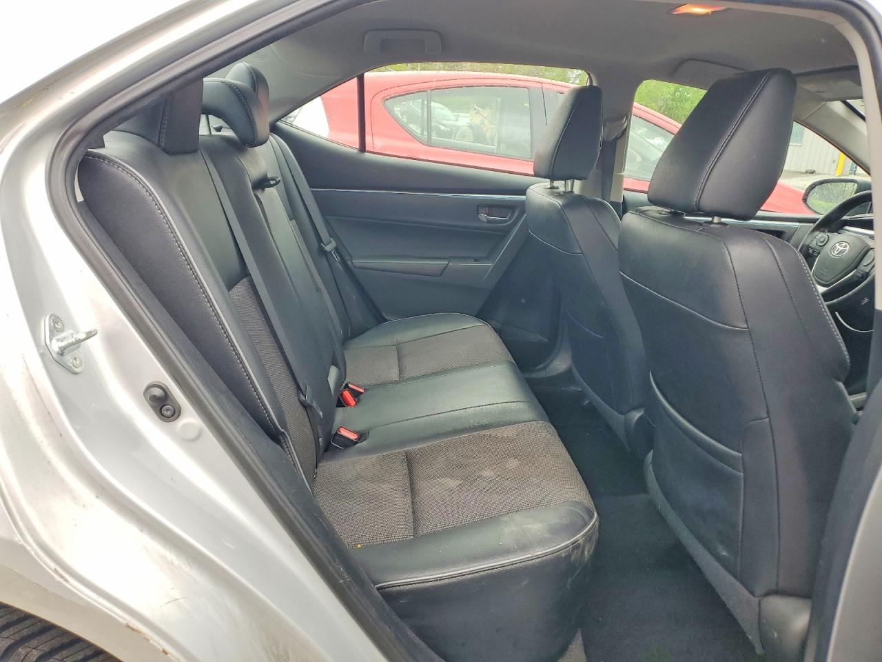 2015 Toyota Corolla S Plus Серебряный vin: 2T1BURHEXFC410742