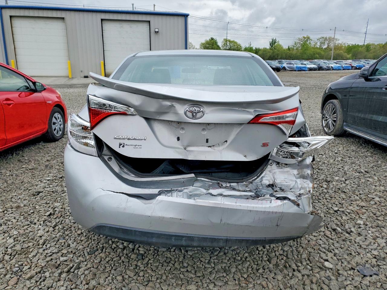 2015 Toyota Corolla S Plus Серебряный vin: 2T1BURHEXFC410742