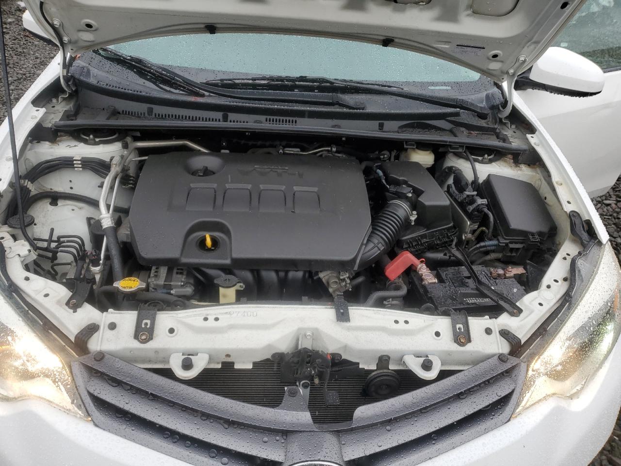 2015 Toyota Corolla L White vin: 2T1BURHEXFC416752