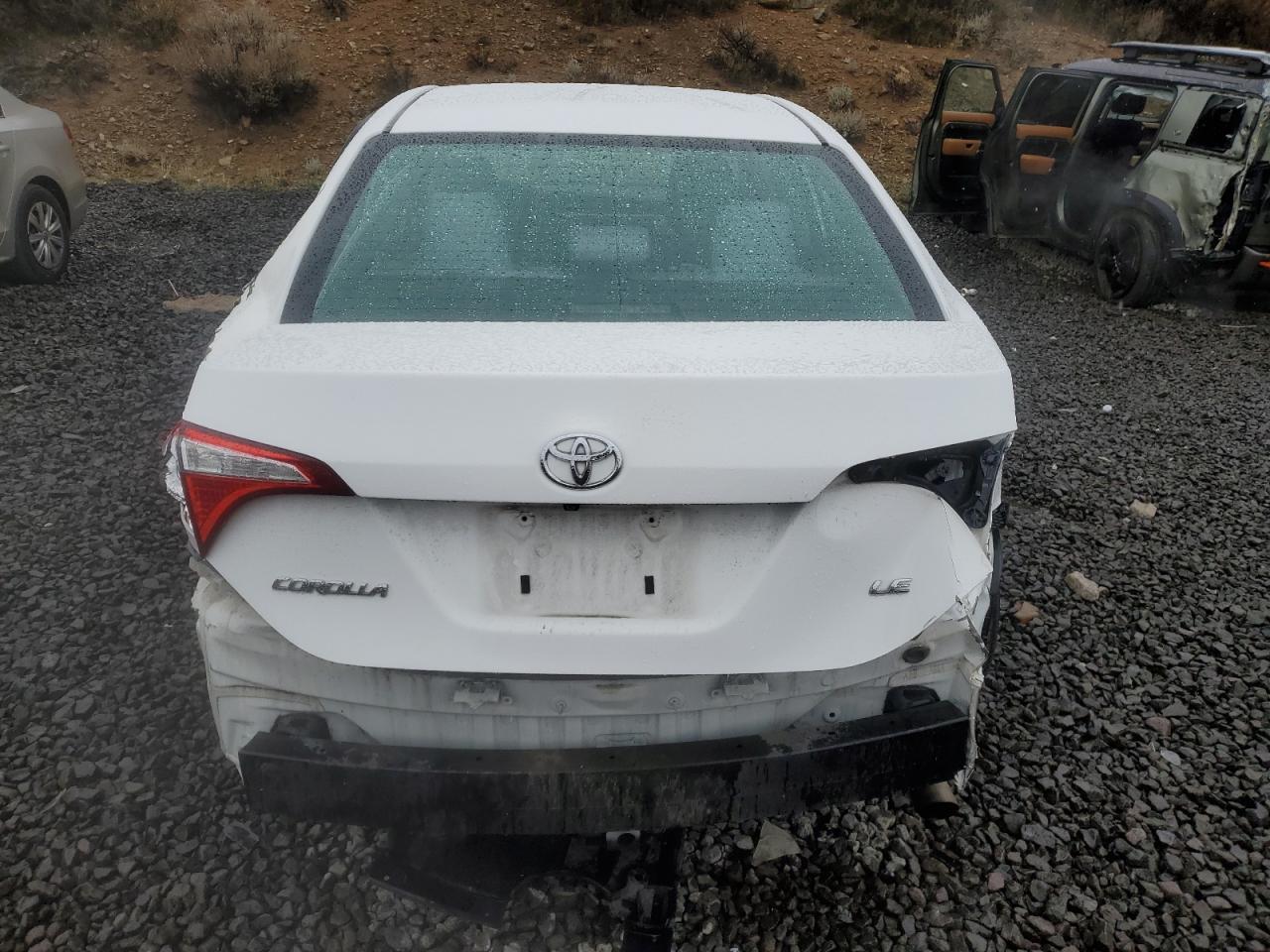 2015 Toyota Corolla L White vin: 2T1BURHEXFC416752