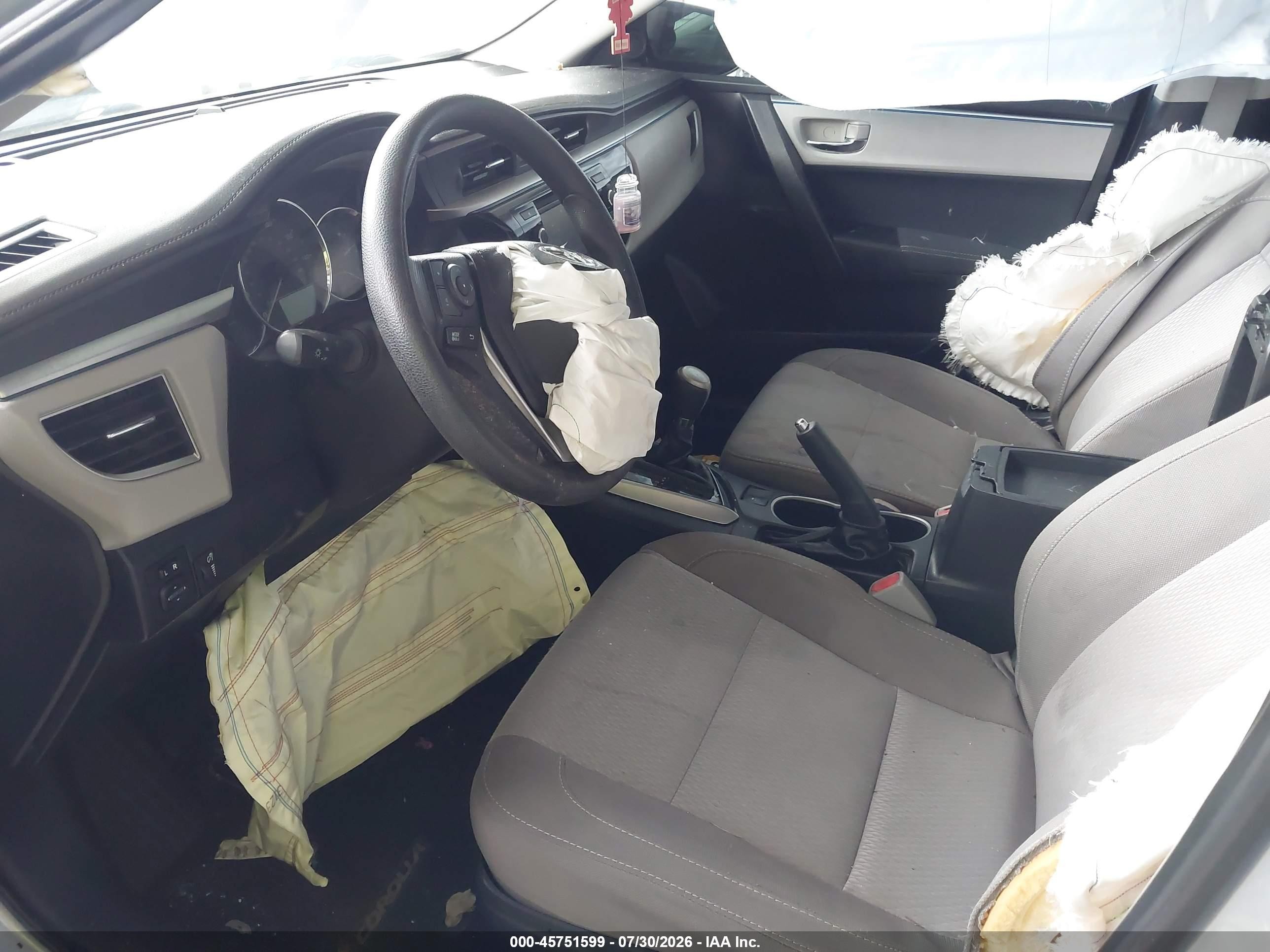 2015 Toyota Corolla Le Silver vin: 2T1BURHEXFC423331