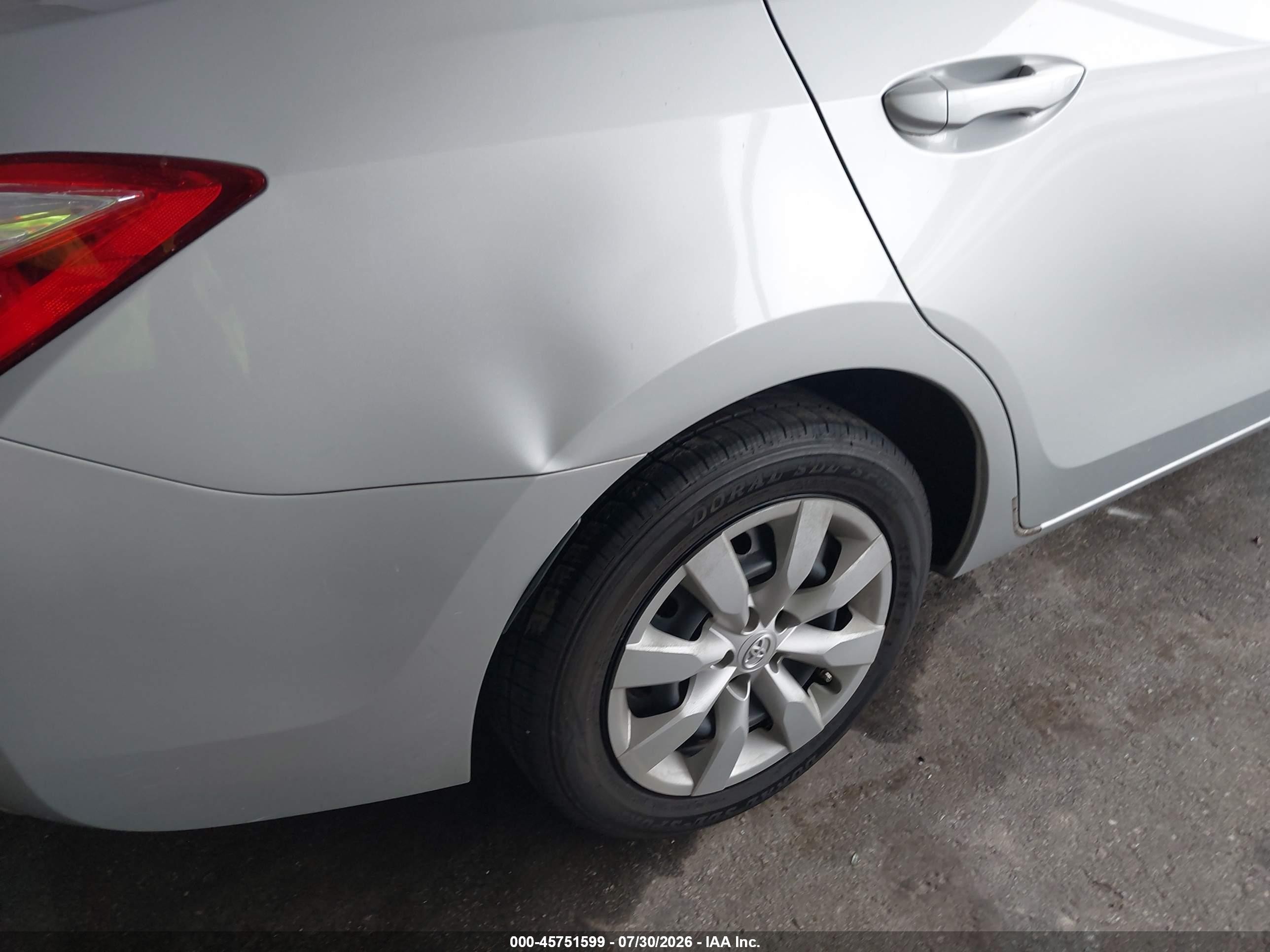 2015 Toyota Corolla Le Silver vin: 2T1BURHEXFC423331