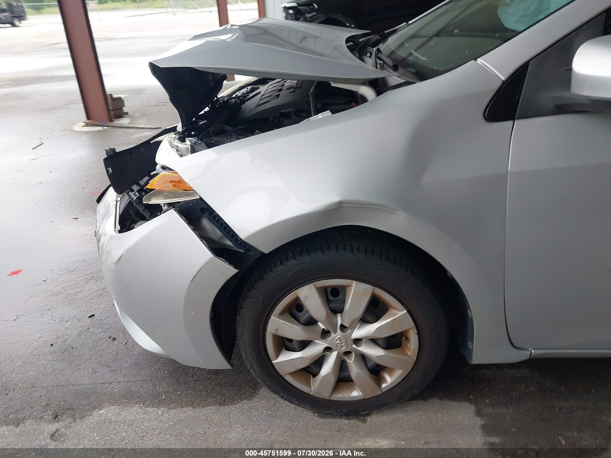 2015 Toyota Corolla Le Silver vin: 2T1BURHEXFC423331