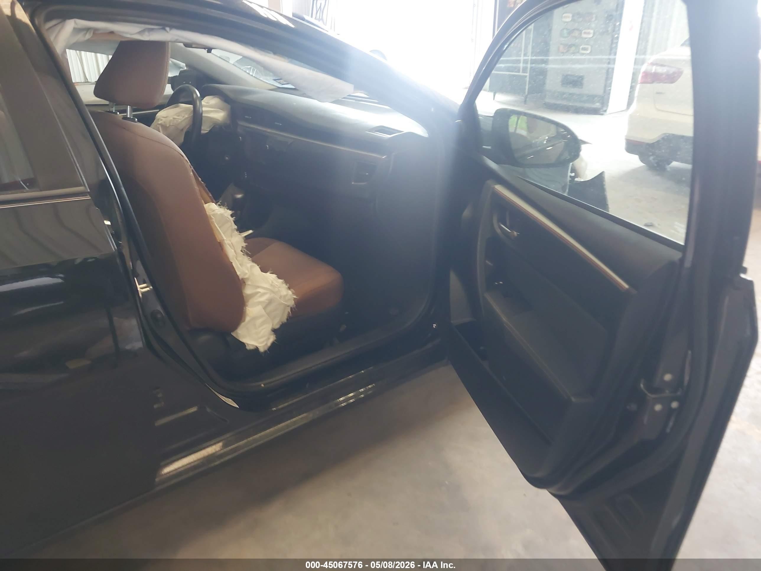 2015 Toyota Corolla Le Black vin: 2T1BURHEXFC426018