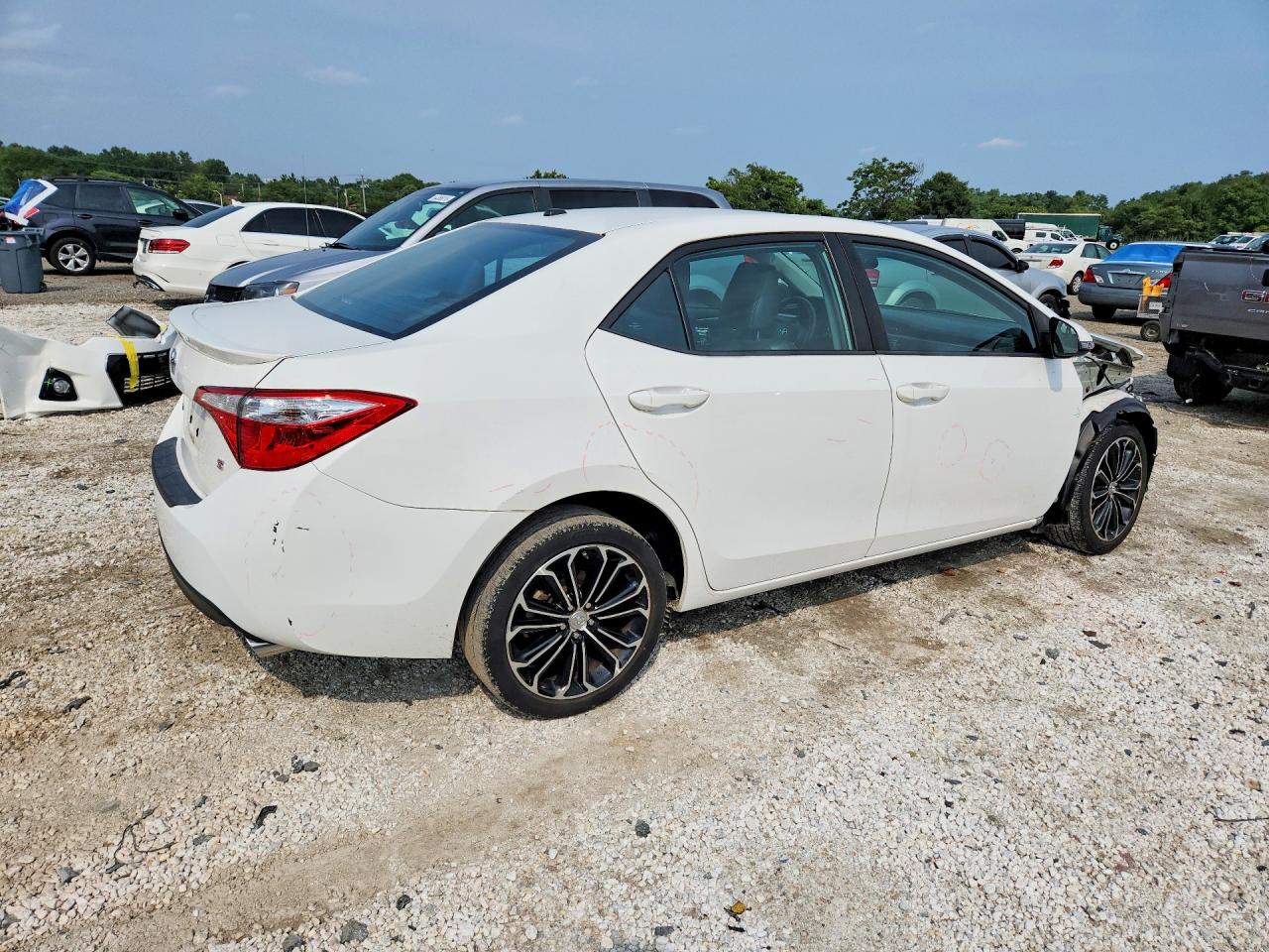 2015 Toyota Corolla S Premium White vin: 2T1BURHEXFC441425