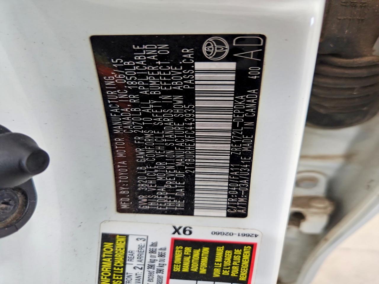 2015 Toyota Corolla L White vin: 2T1BURHEXFC443935