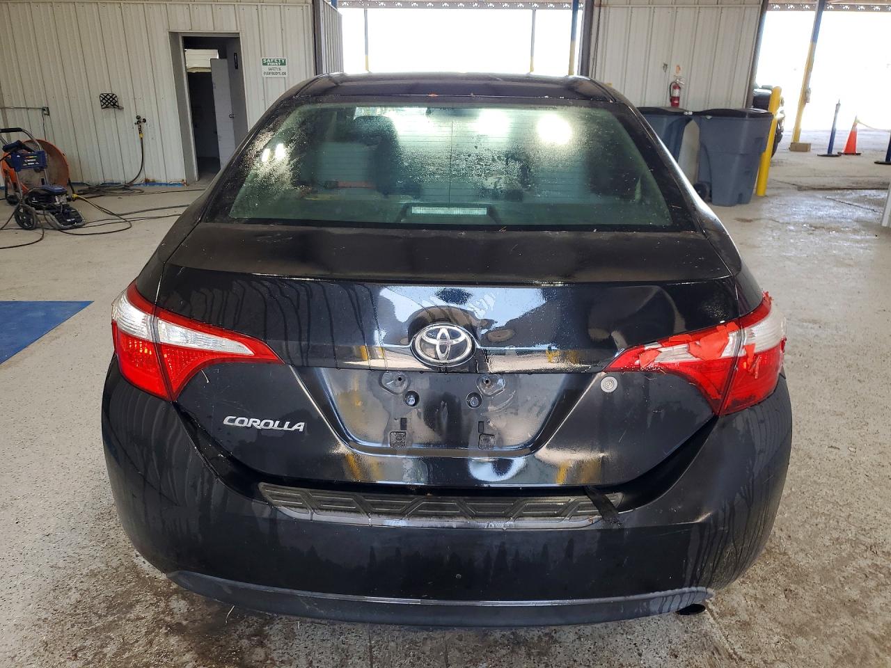 2015 Toyota Corolla L Черный vin: 2T1BURHEXFC447032