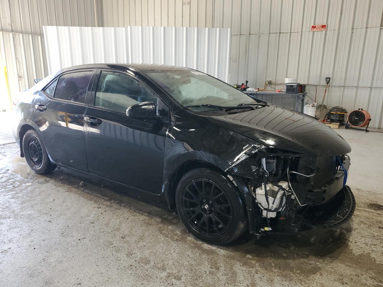 2015 Toyota Corolla L Черный vin: 2T1BURHEXFC447032 Damage: Right Front Fender, Severe Damage, Replacement Required