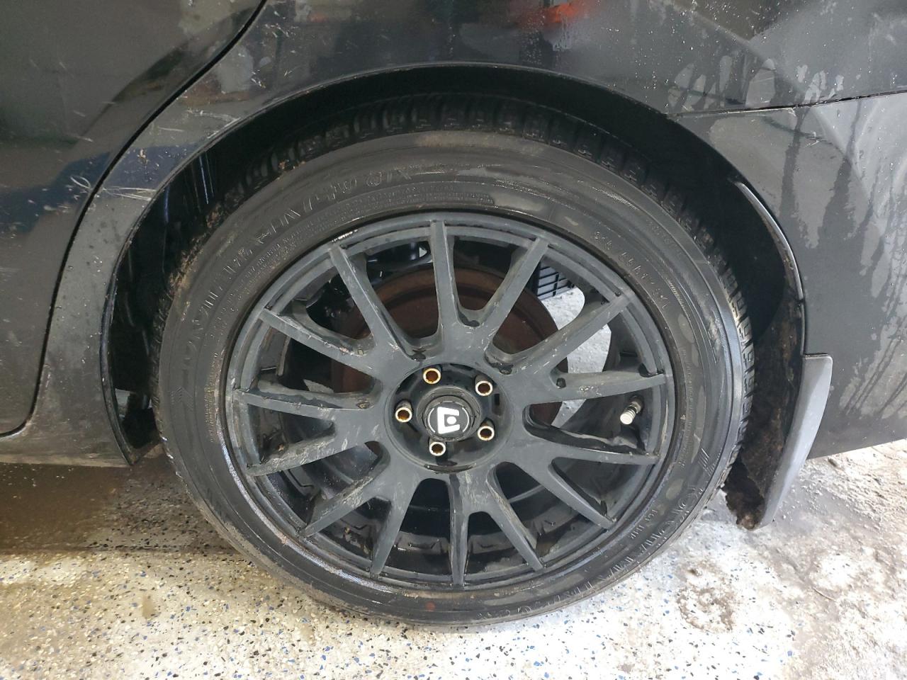 2015 Toyota Corolla L Черный vin: 2T1BURHEXFC447032 Damage: Left Rear Wheel, Curb Rash, 2 To 3 Inches