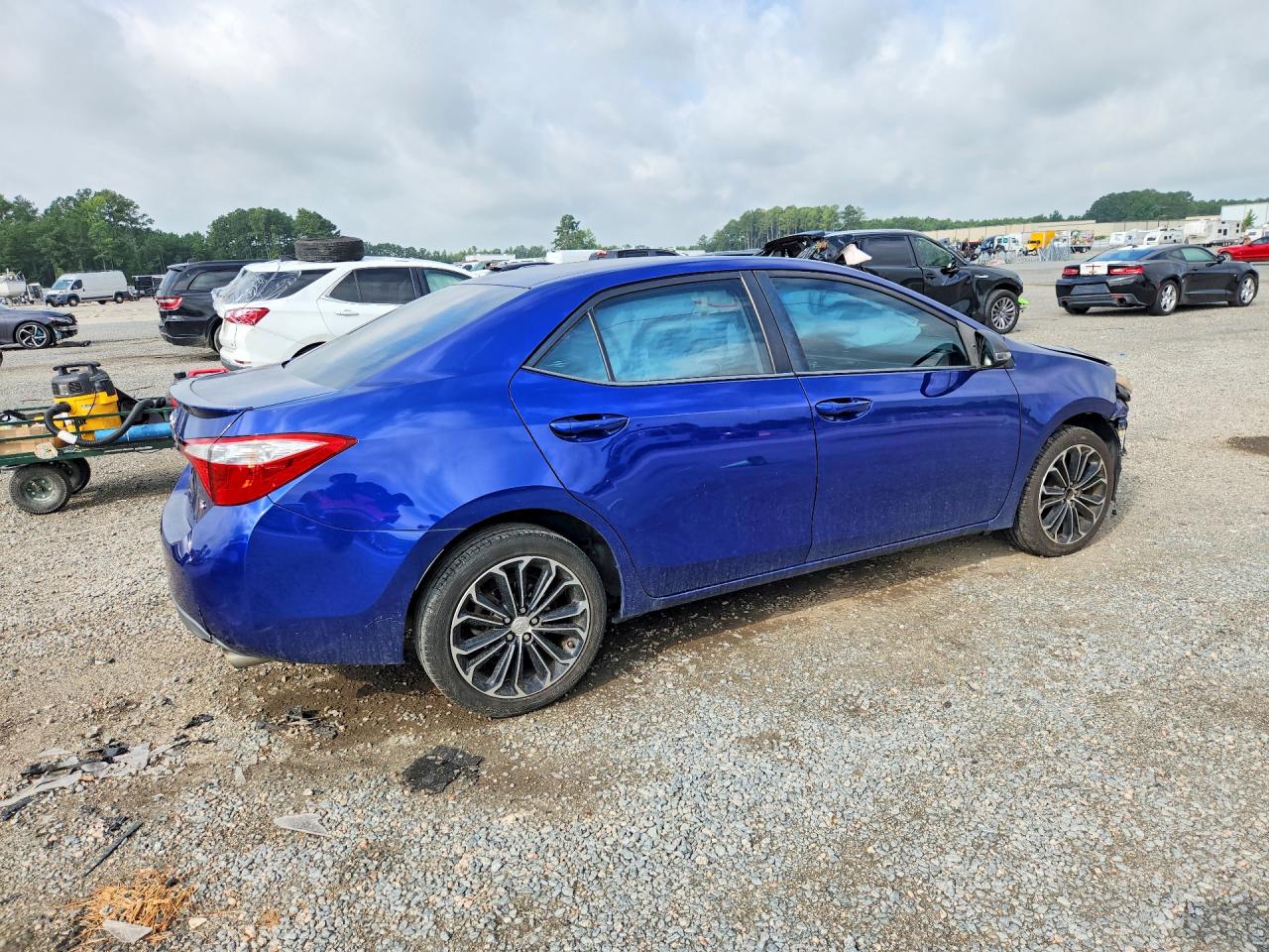 2015 Toyota Corolla S Plus Blue vin: 2T1BURHEXFC454434