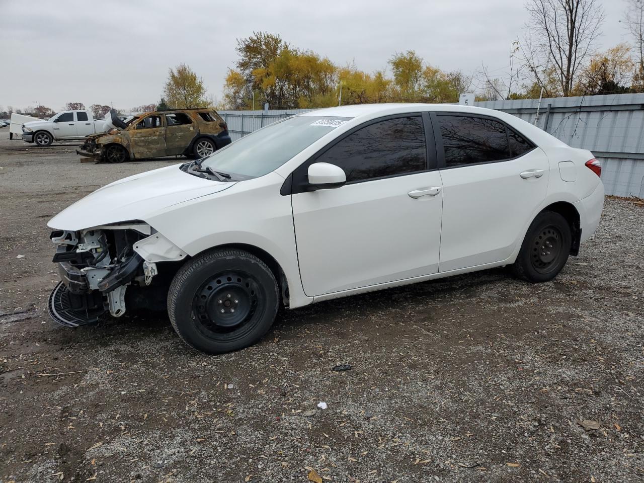2015 Toyota Corolla L White vin: 2T1BURHEXFC459441