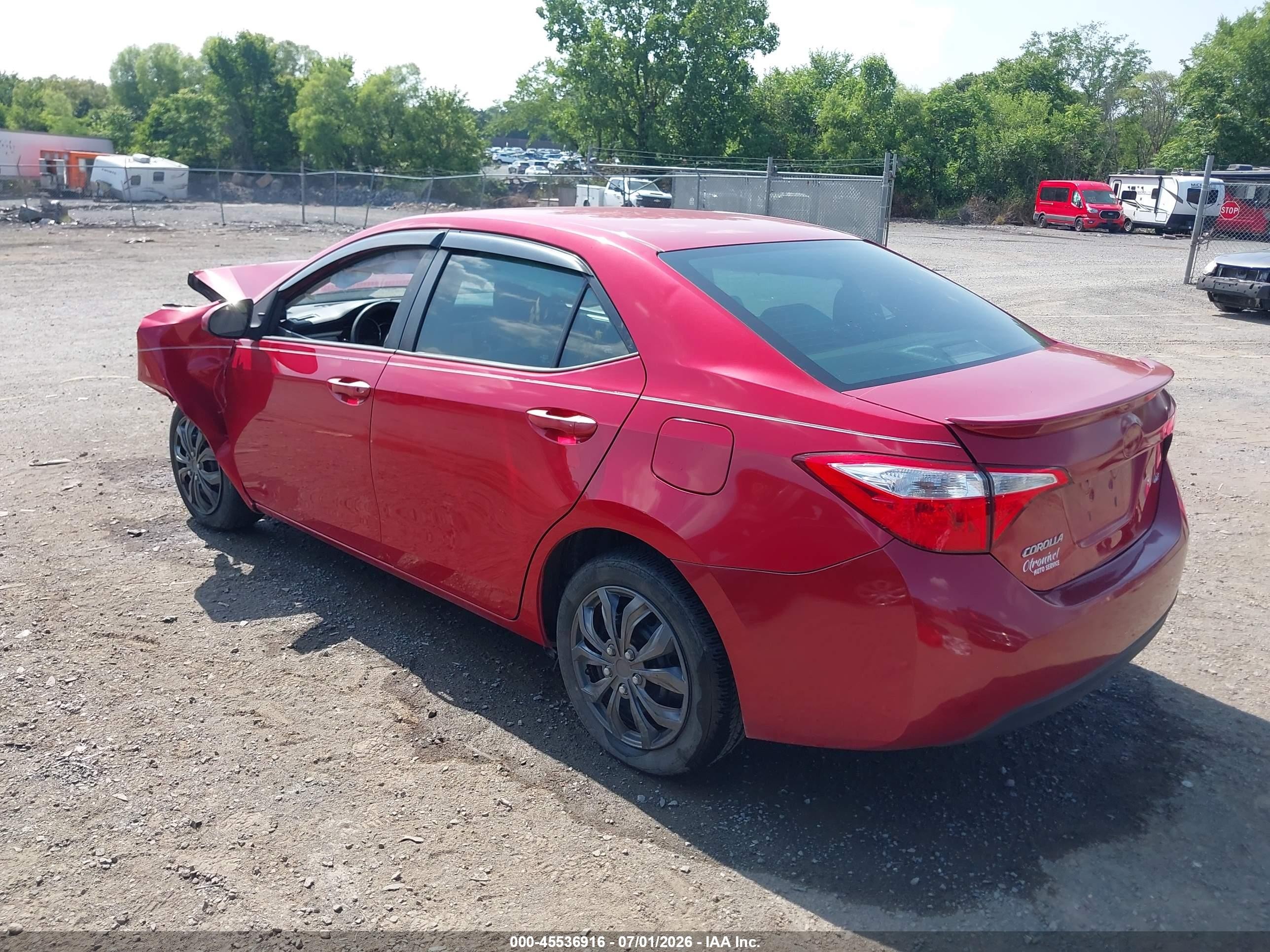2015 Toyota Corolla Le Red vin: 2T1BURHEXFC469886