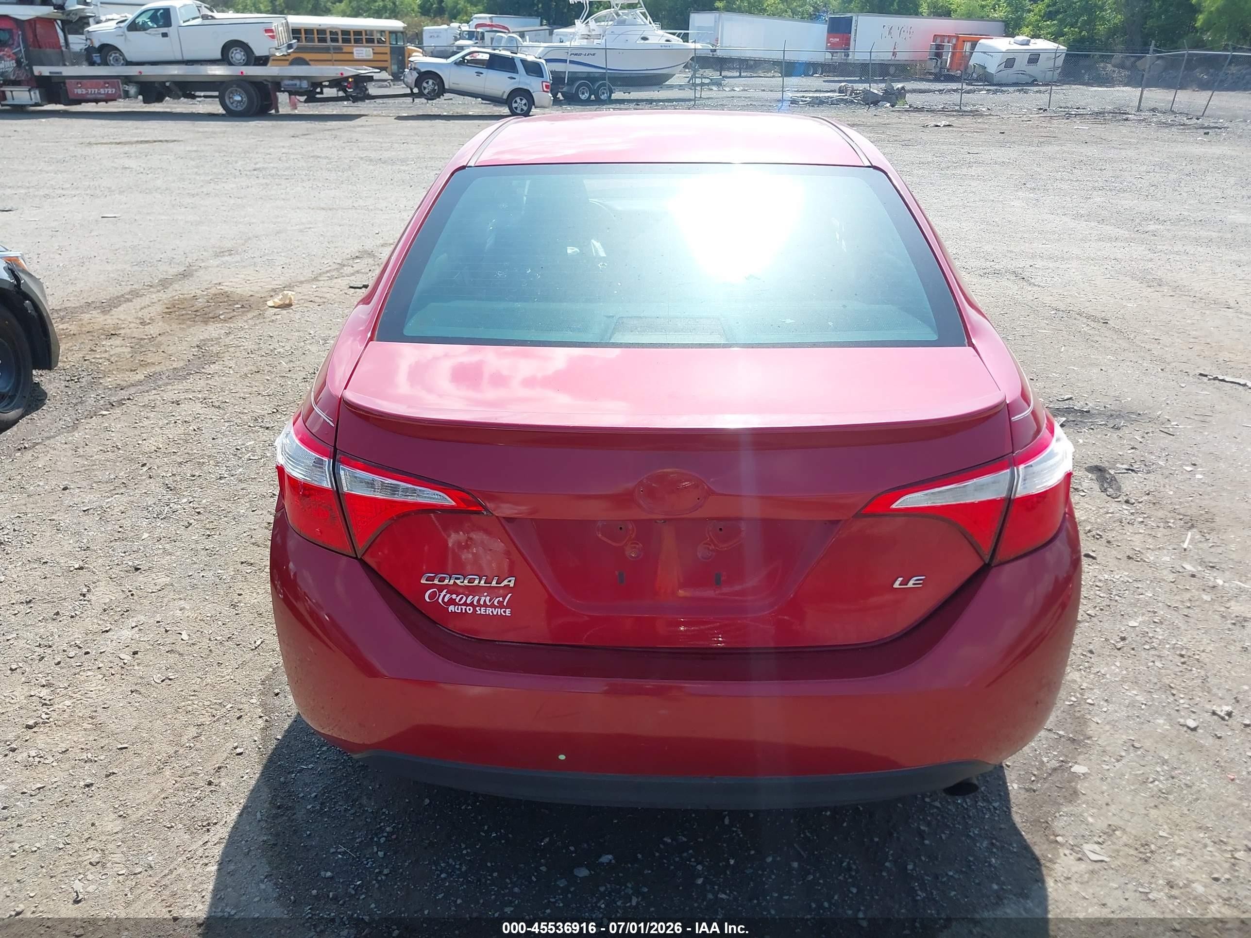 2015 Toyota Corolla Le Red vin: 2T1BURHEXFC469886