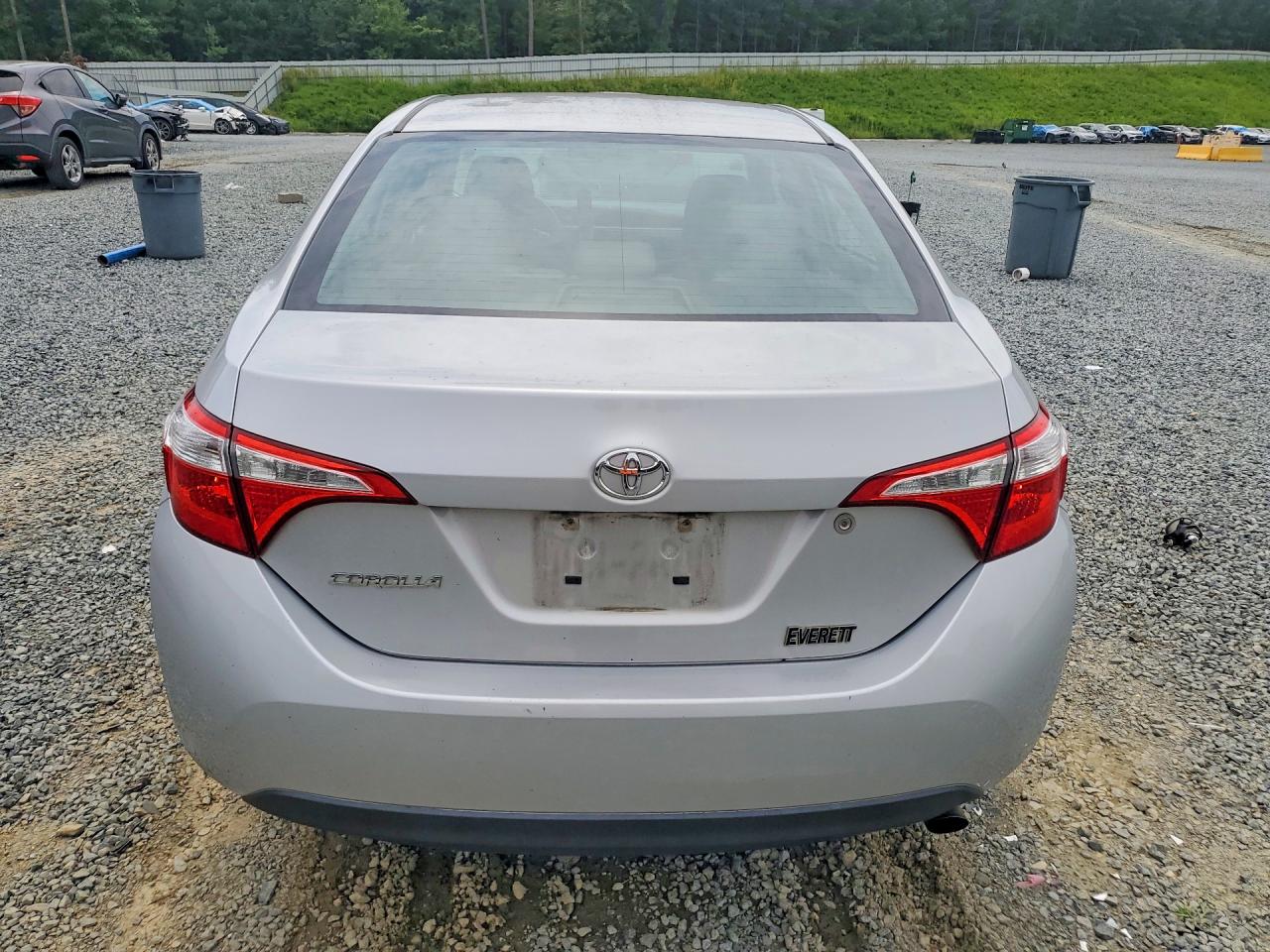 2015 Toyota Corolla L Silver vin: 2T1BURHEXFC475753