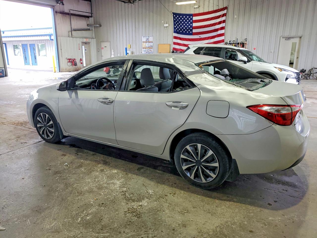 2016 Toyota Corolla Le Silver vin: 2T1BURHEXGC689255