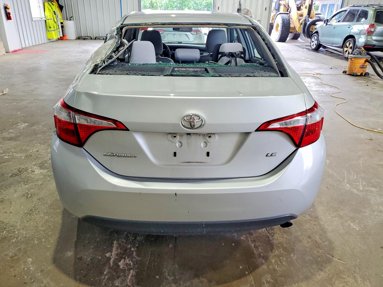 2016 Toyota Corolla Le Silver vin: 2T1BURHEXGC689255