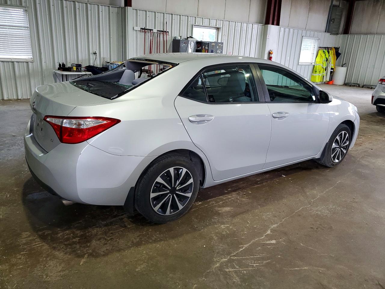 2016 Toyota Corolla Le Silver vin: 2T1BURHEXGC689255