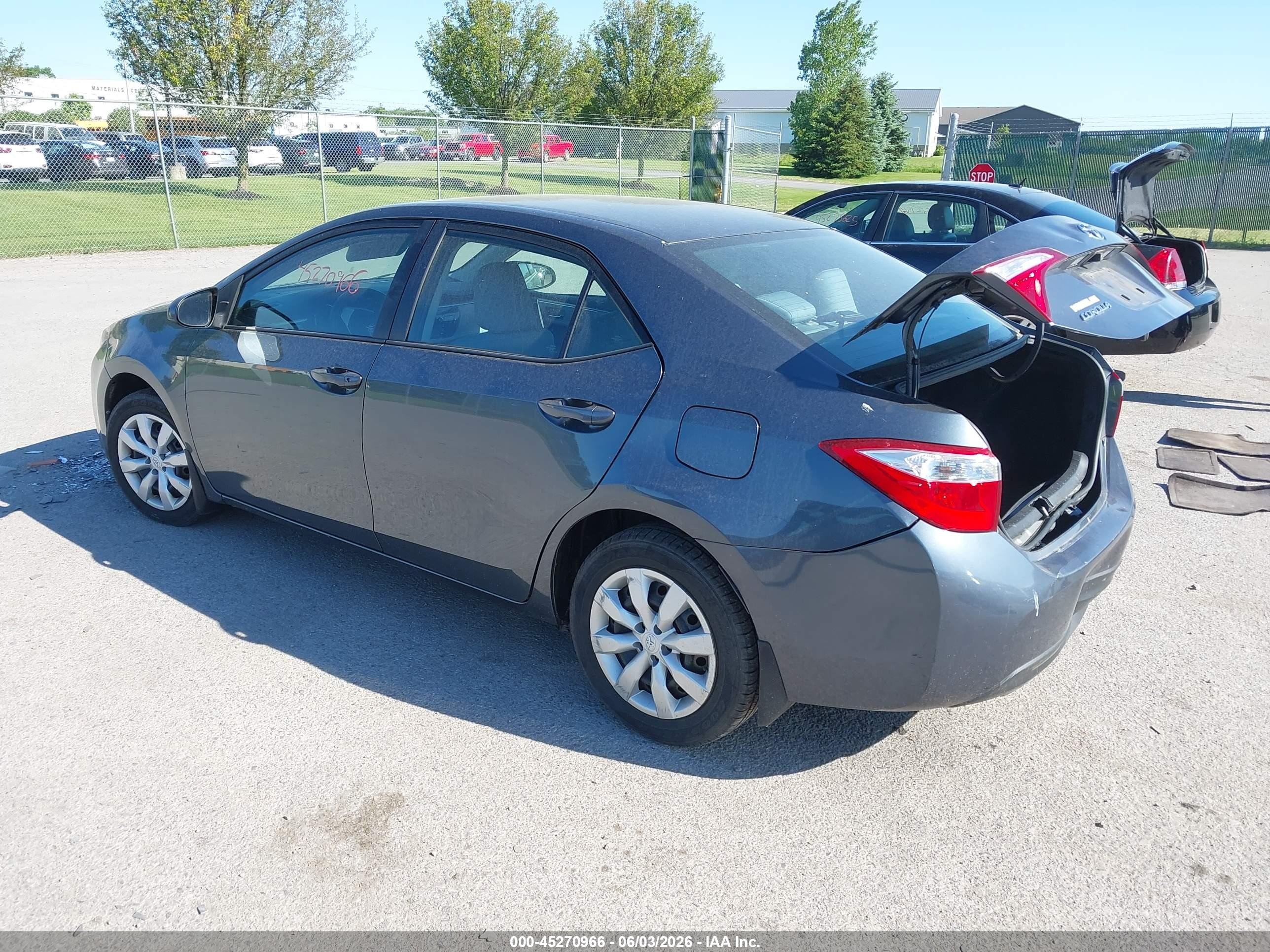 2016 Toyota Corolla Le Gray vin: 2T1BURHEXGC732430