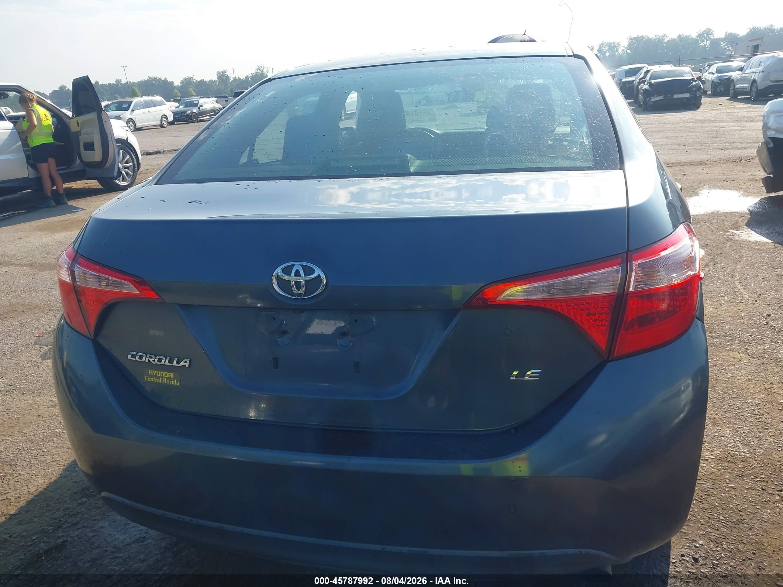 2017 Toyota Corolla Le Gray vin: 2T1BURHEXHC829029