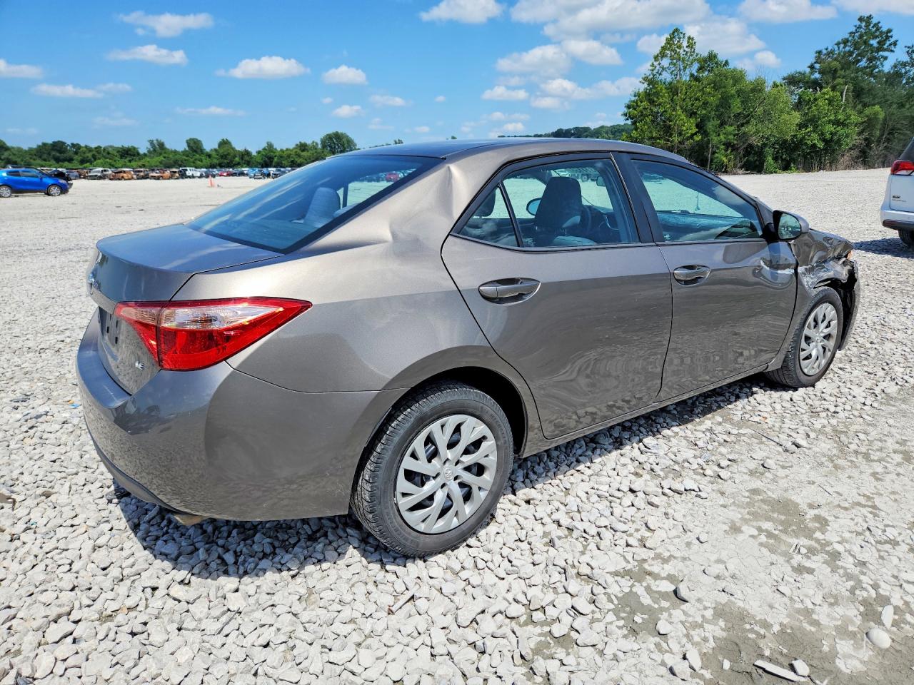 2017 Toyota Corolla Le Серый vin: 2T1BURHEXHC858904