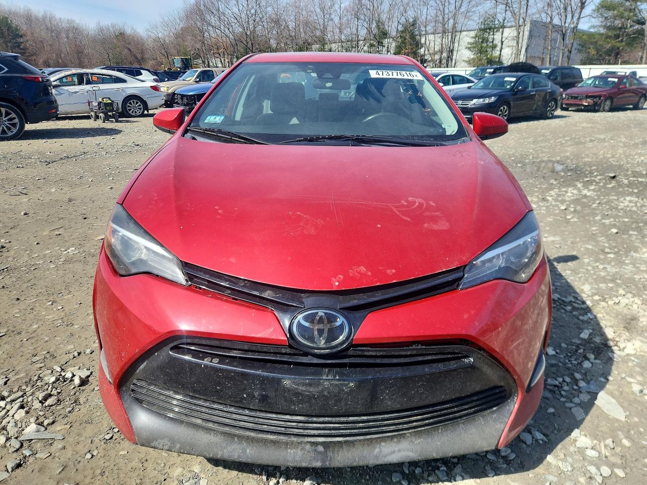 2017 Toyota Corolla Le Red vin: 2T1BURHEXHC895774