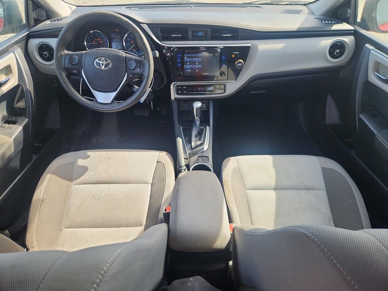 2017 Toyota Corolla Le Red vin: 2T1BURHEXHC895774