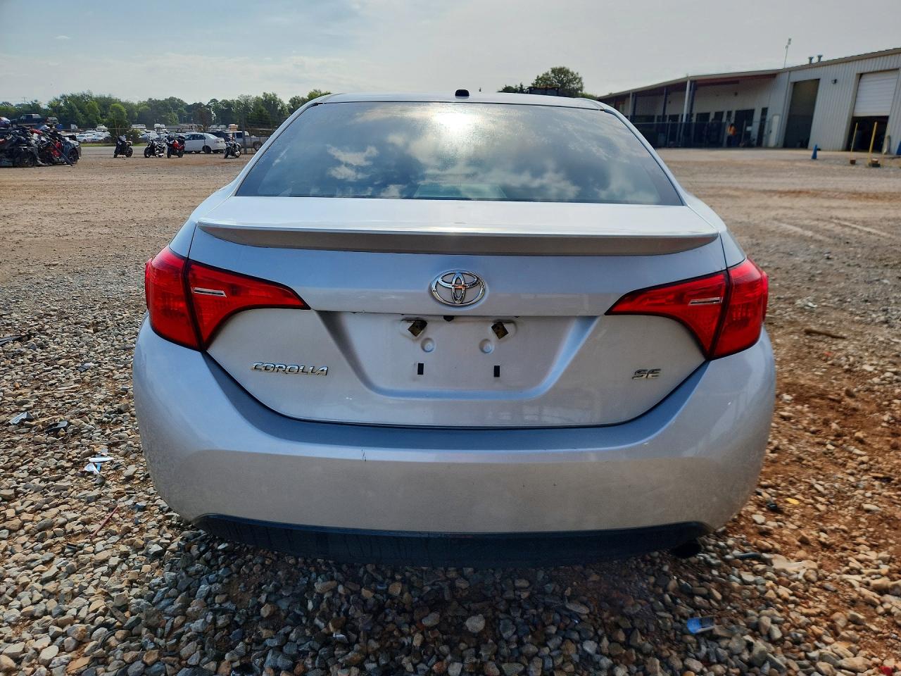 2018 Toyota Corolla Se Silver vin: 2T1BURHEXJC034195