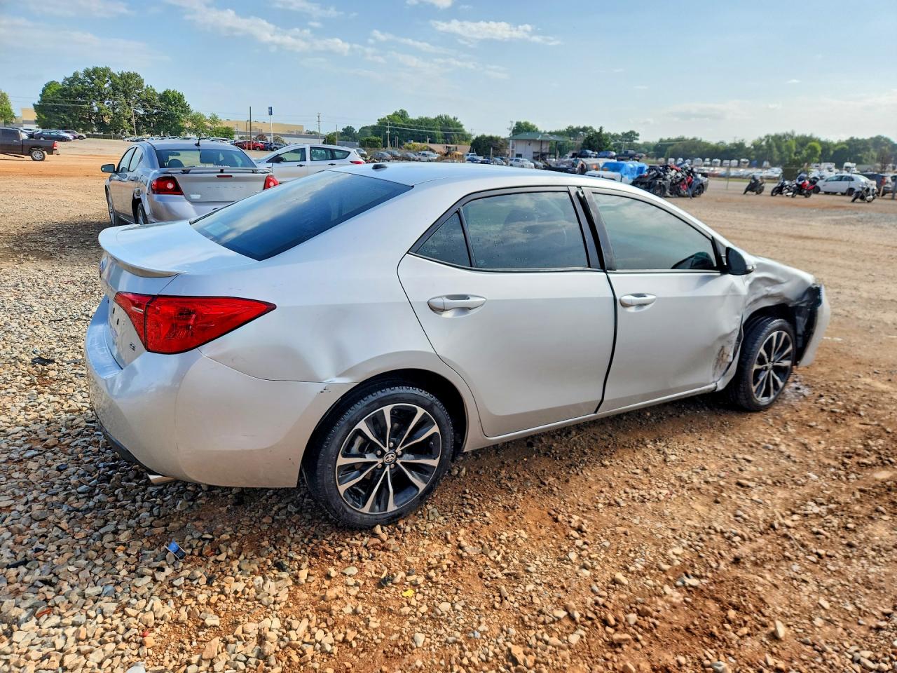 2018 Toyota Corolla Se Silver vin: 2T1BURHEXJC034195