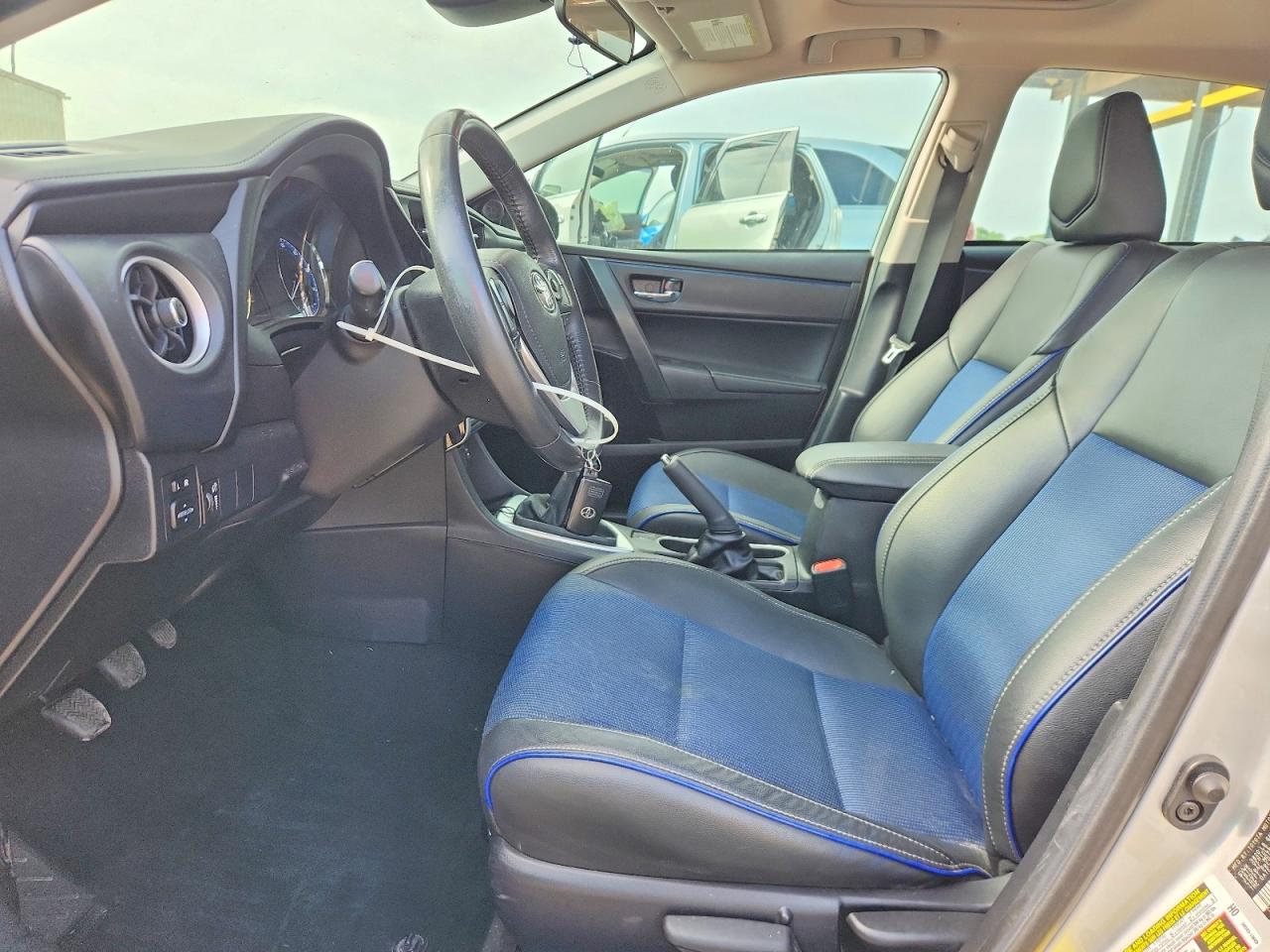 2018 Toyota Corolla Se Silver vin: 2T1BURHEXJC034195