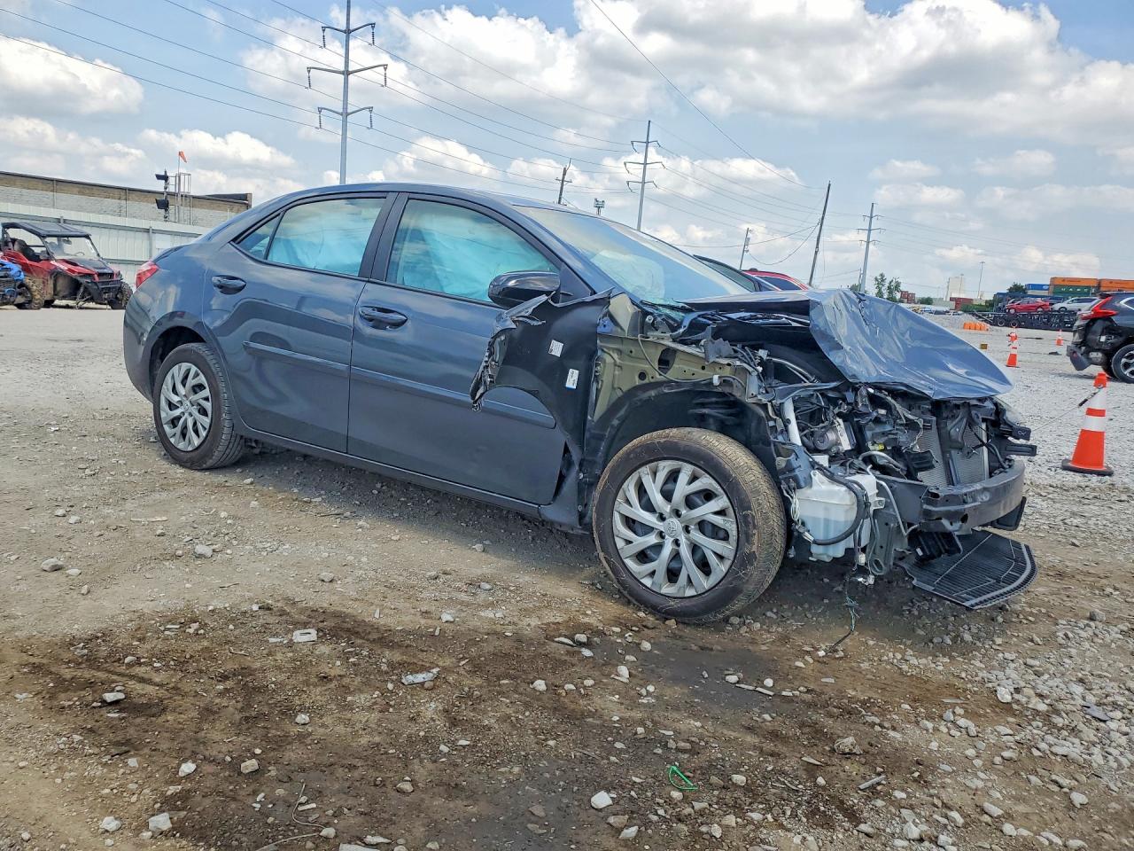 2018 Toyota Corolla Le Blue vin: 2T1BURHEXJC036352