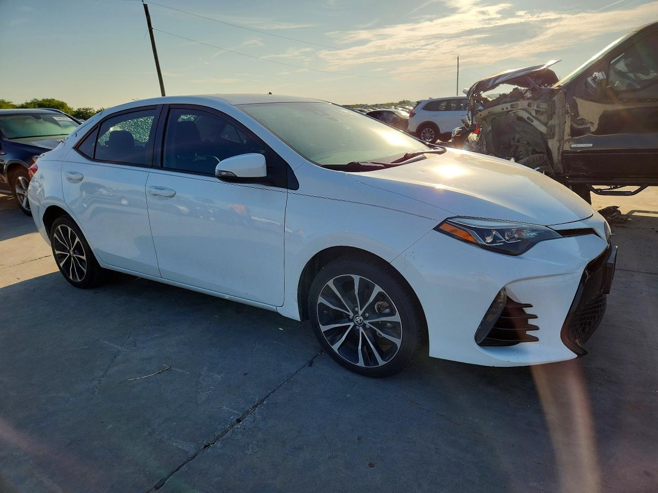 2019 Toyota Corolla Se Белый vin: 2T1BURHEXKC152071