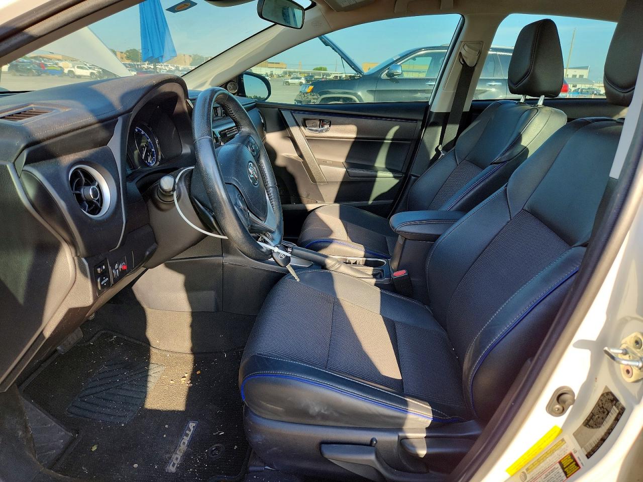2019 Toyota Corolla Se Белый vin: 2T1BURHEXKC152071