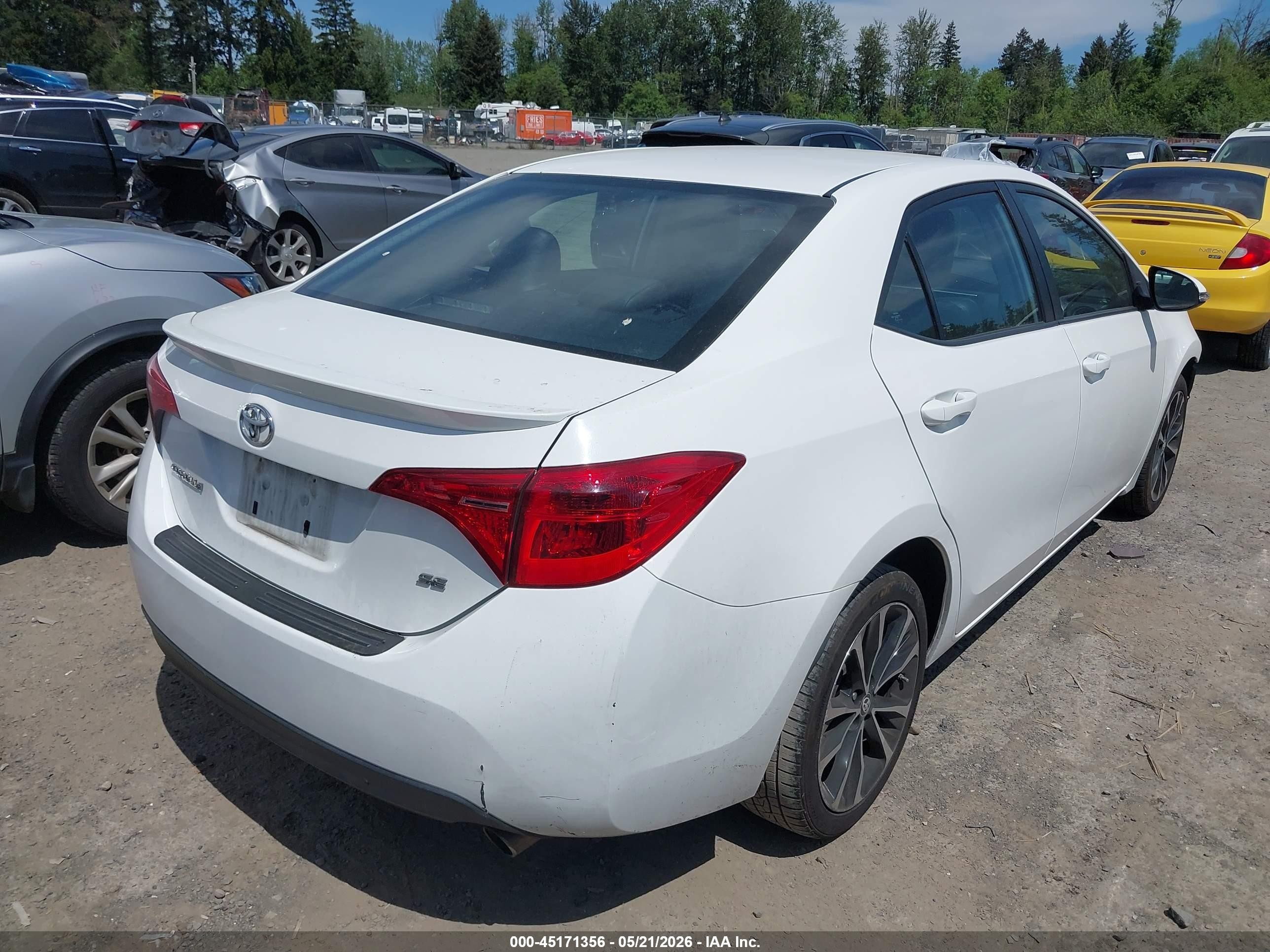 2019 Toyota Corolla Se White vin: 2T1BURHEXKC163958