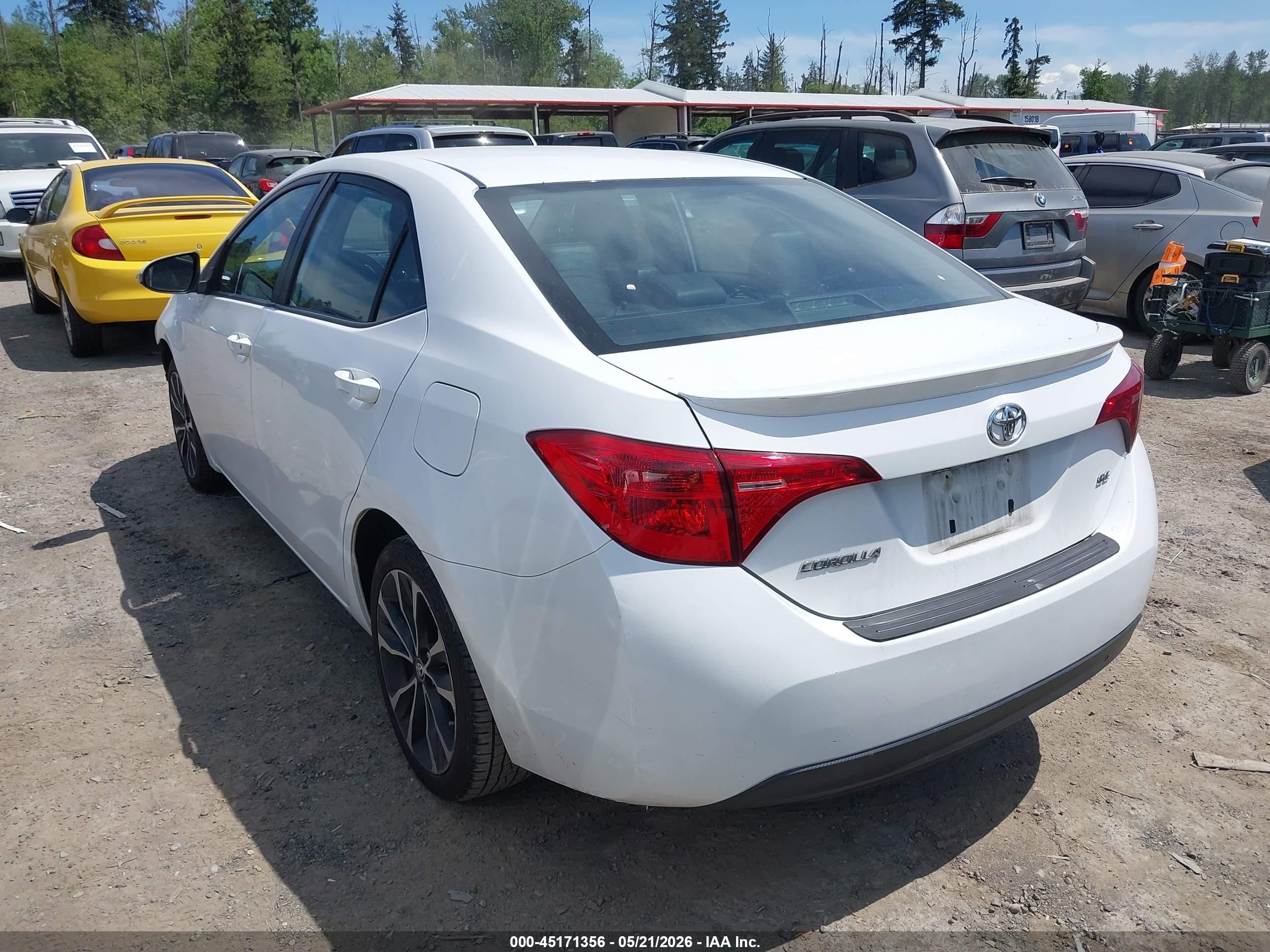 2019 Toyota Corolla Se White vin: 2T1BURHEXKC163958