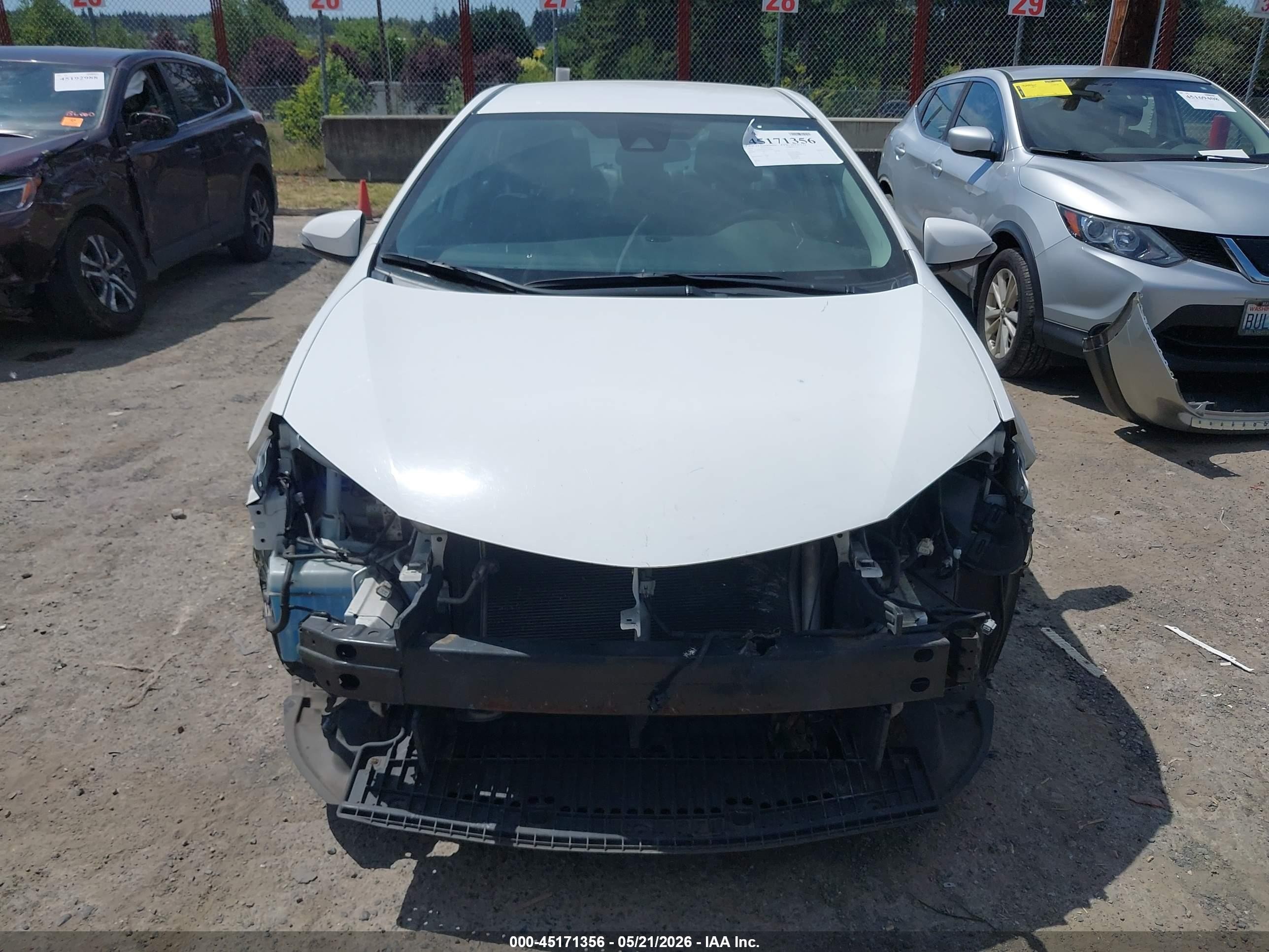 2019 Toyota Corolla Se White vin: 2T1BURHEXKC163958