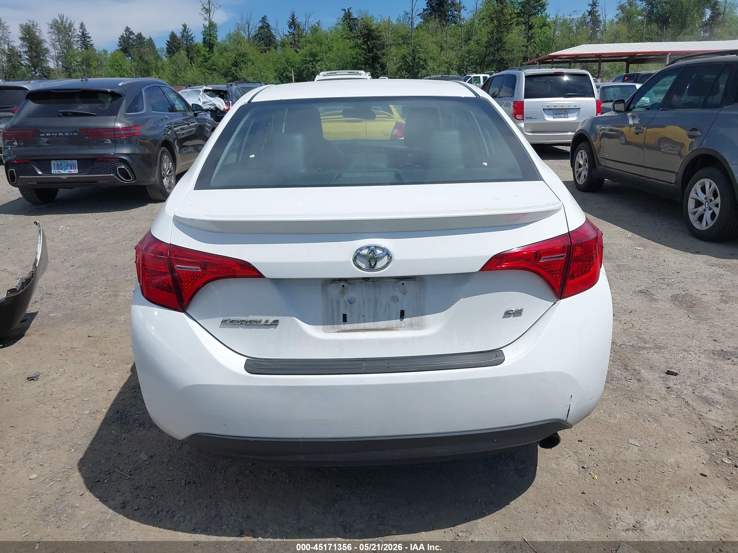 2019 Toyota Corolla Se White vin: 2T1BURHEXKC163958